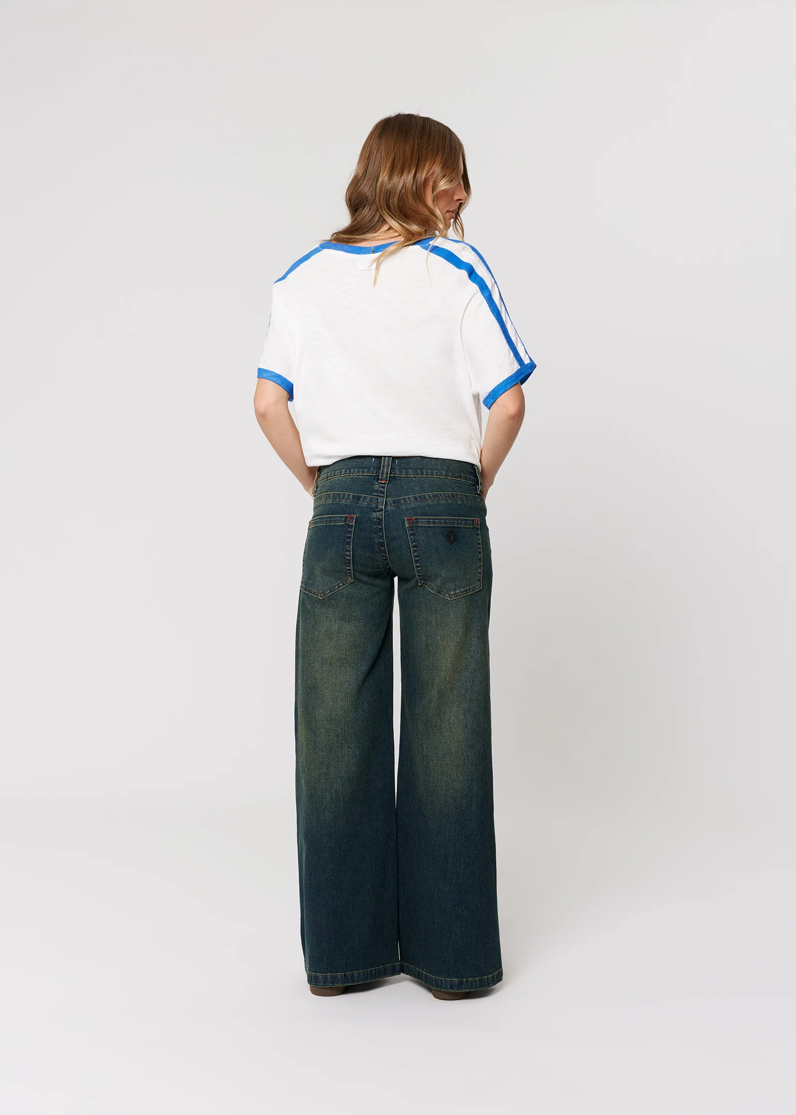 00 Super Low Wide Denim Jeans - Image 4