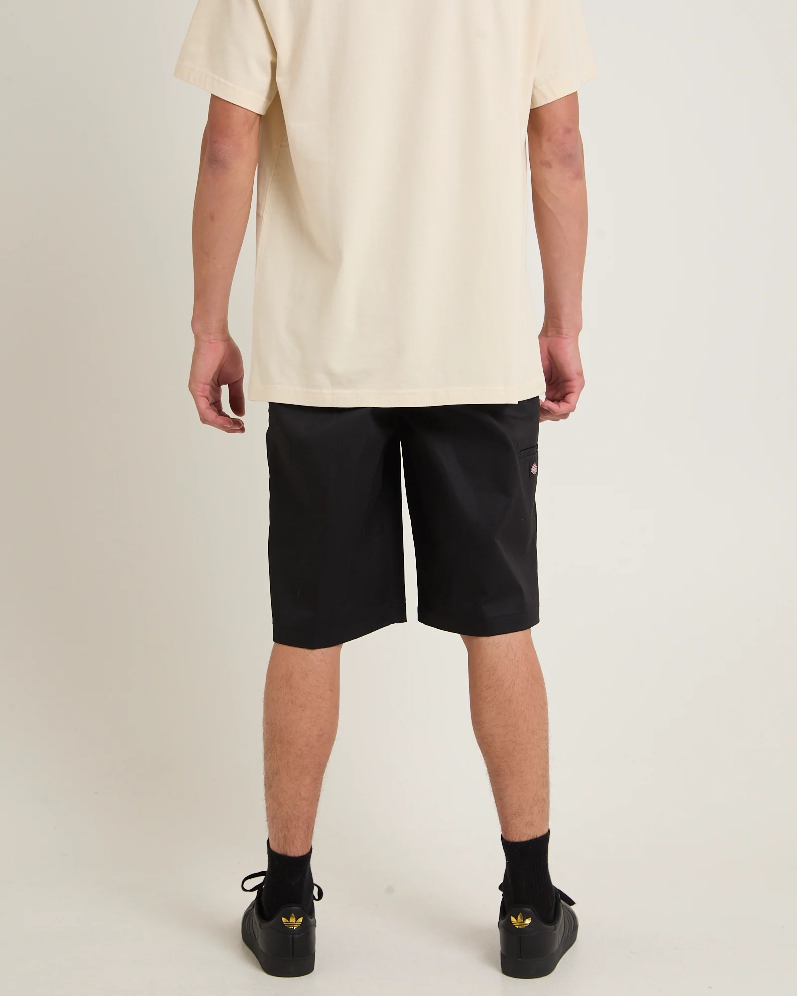 13 Inch Multi Pocket Shorts - Image 2