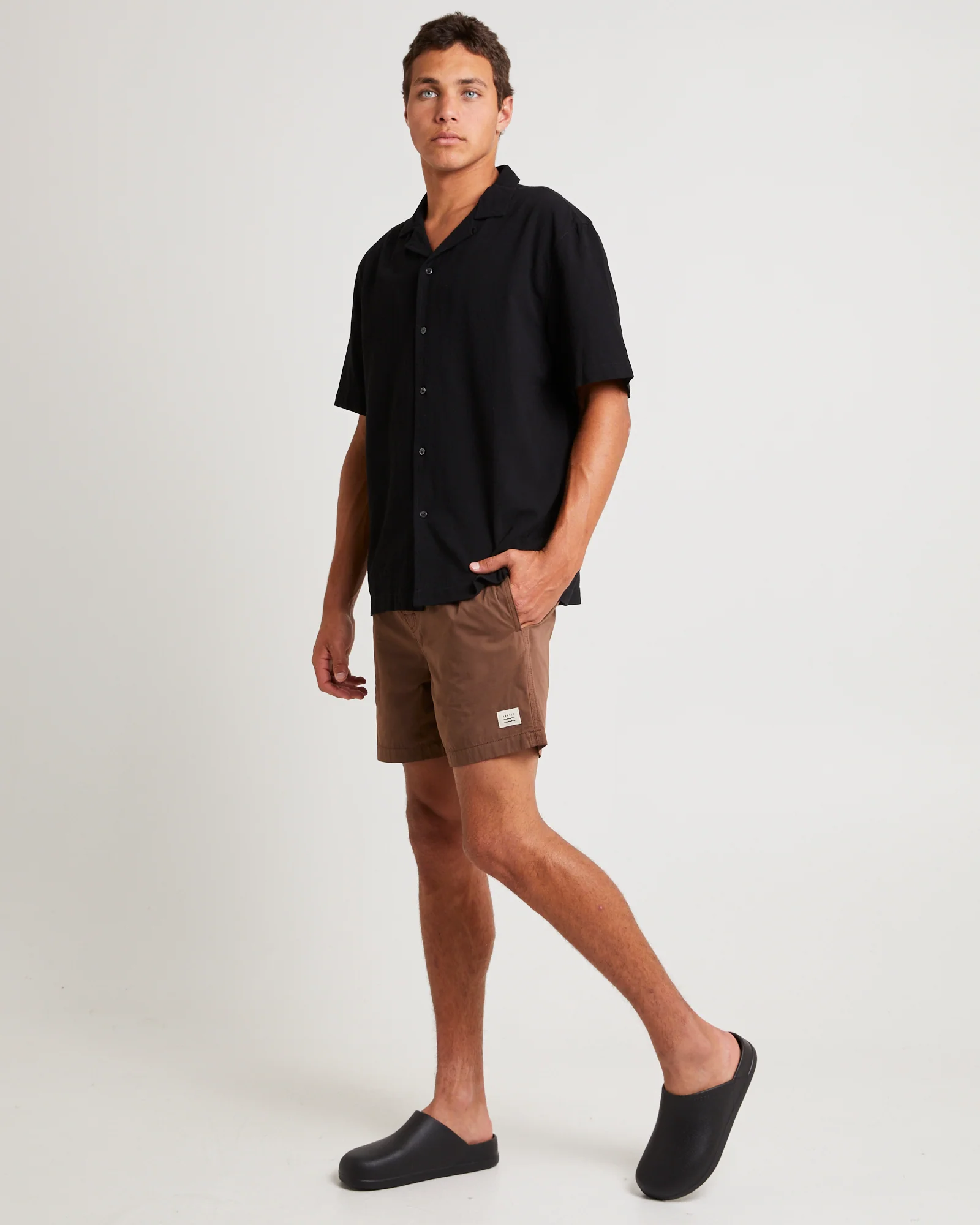 16" Newport Volley Boardshorts - Image 4