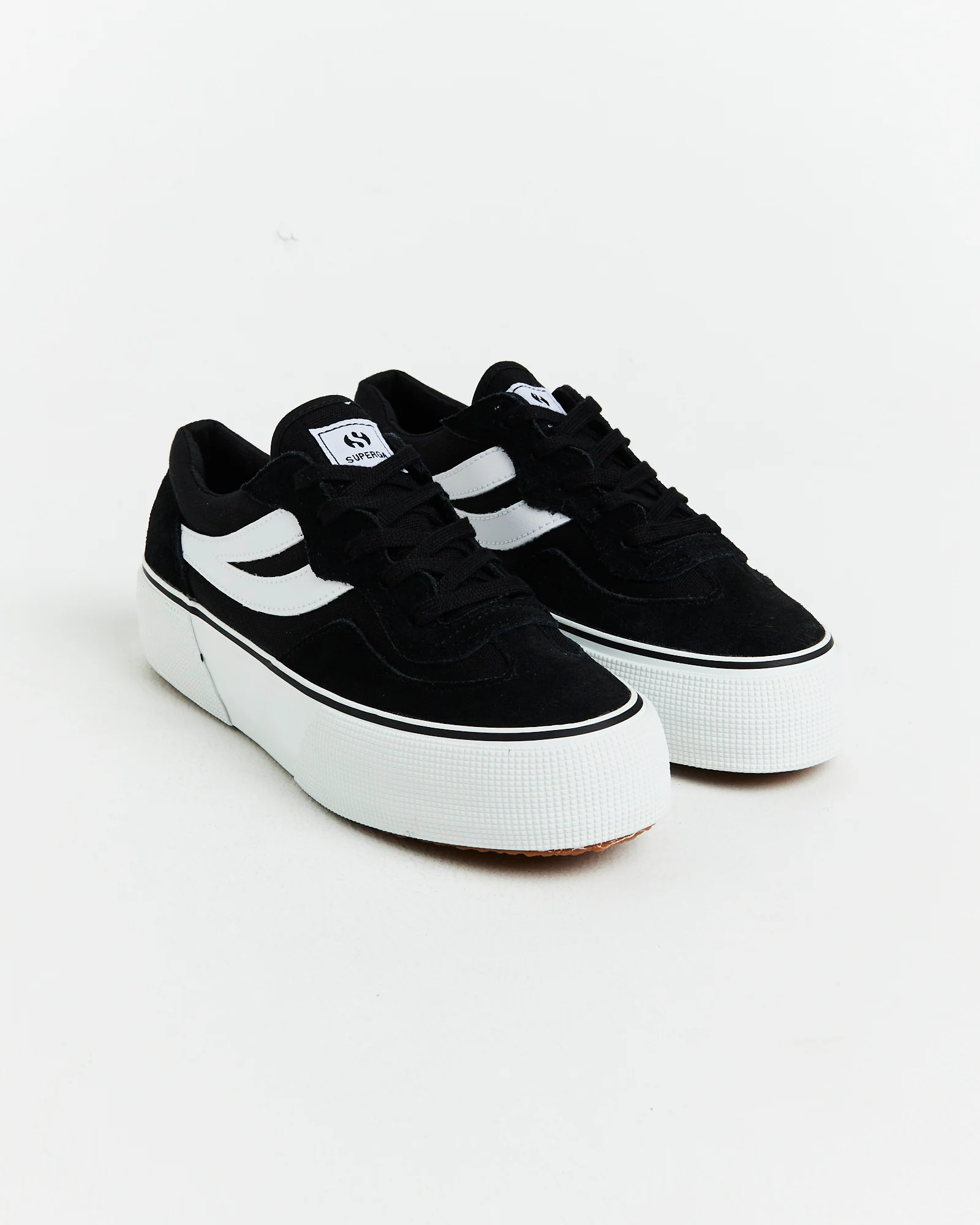 3041 Revolley Sneakers in Black - Image 2