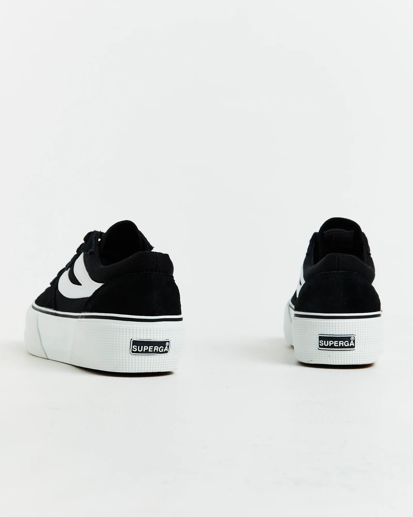 3041 Revolley Sneakers in Black - Image 6