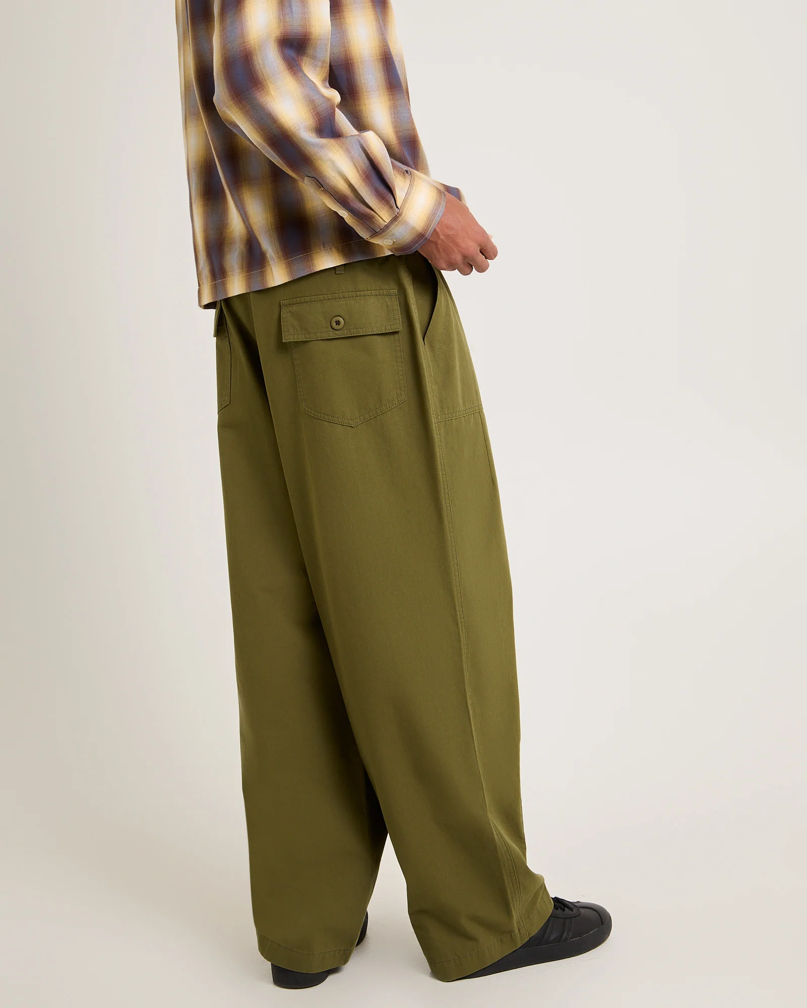 3D Pants - Image 4