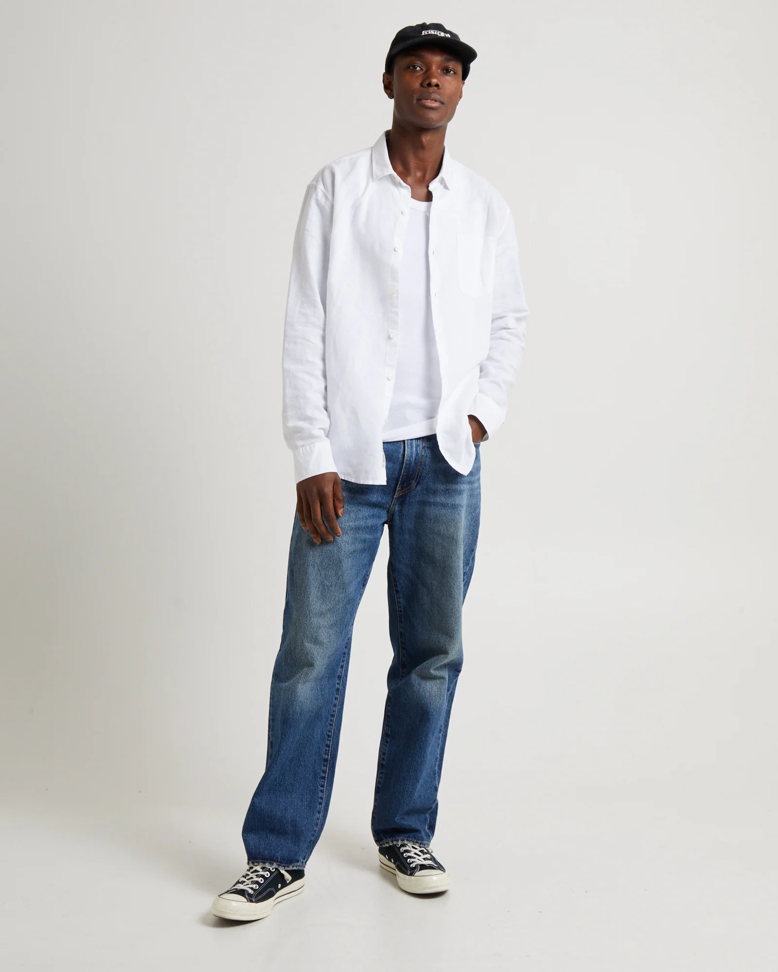 568 Stay Loose Denim Jeans Aisle Seat - Image 3