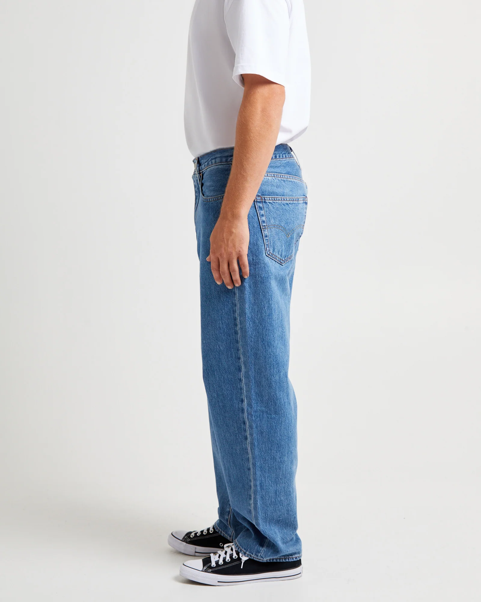 568 Stay Loose Denim Jeans Essentials - Image 5