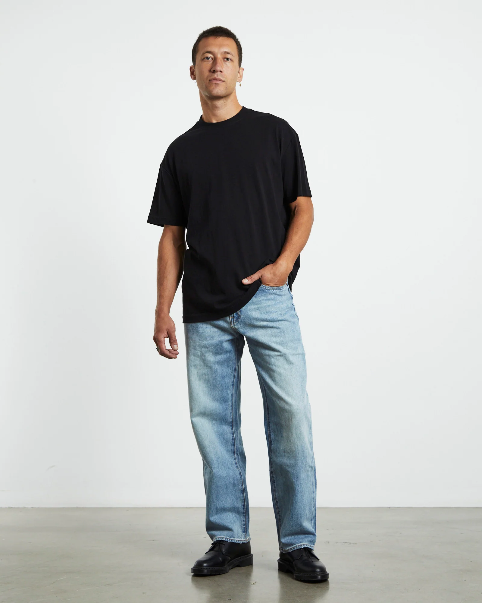 568 Stay Loose Whole New Moods T2 Denim Jeans - Image 3