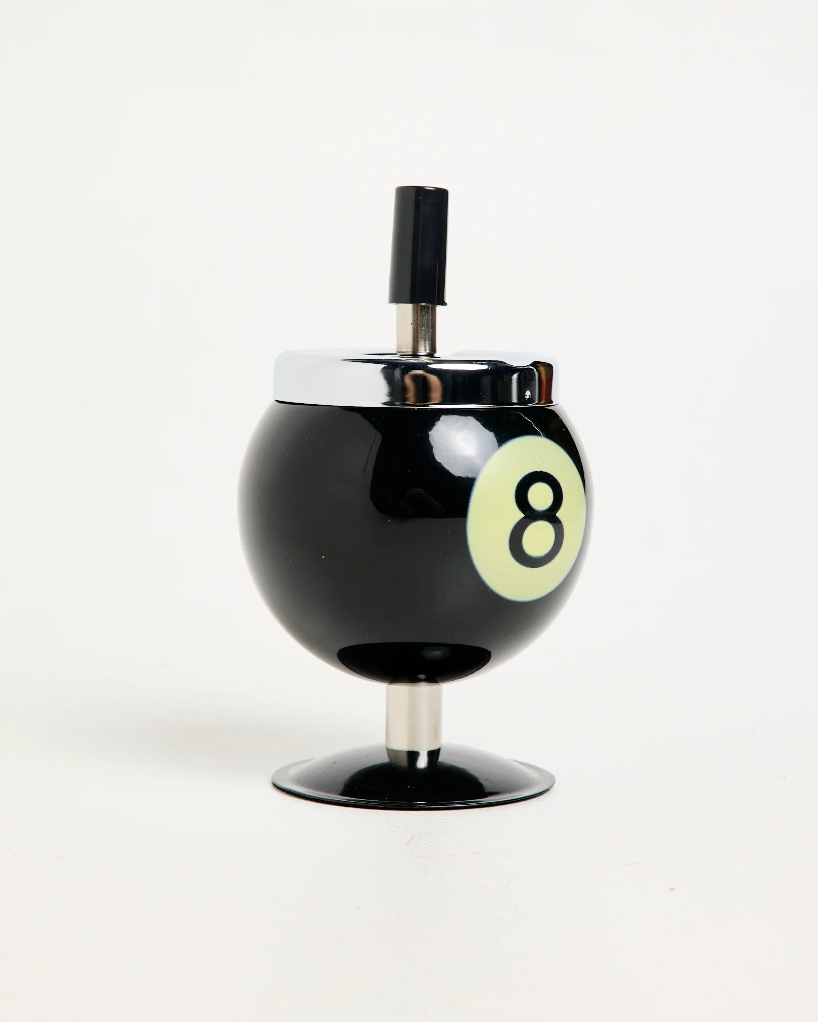 8 Ball Spinner Ash Tray - Image 4