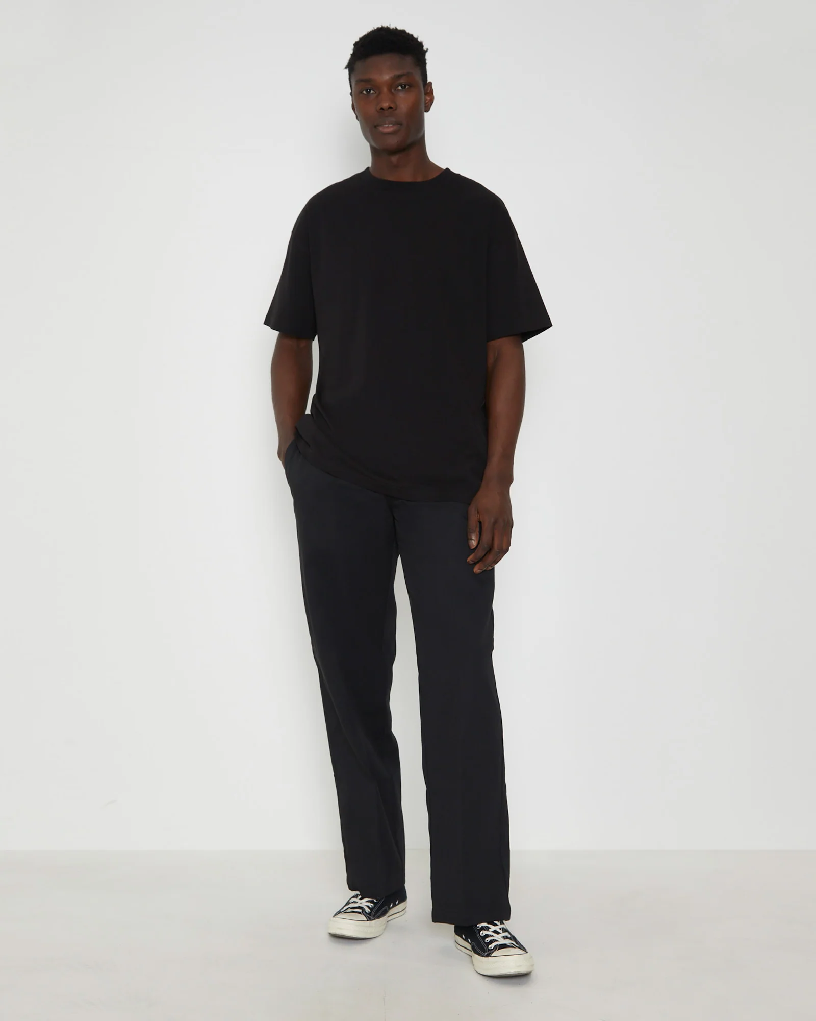 852 Pants in Washed Black - Image 4