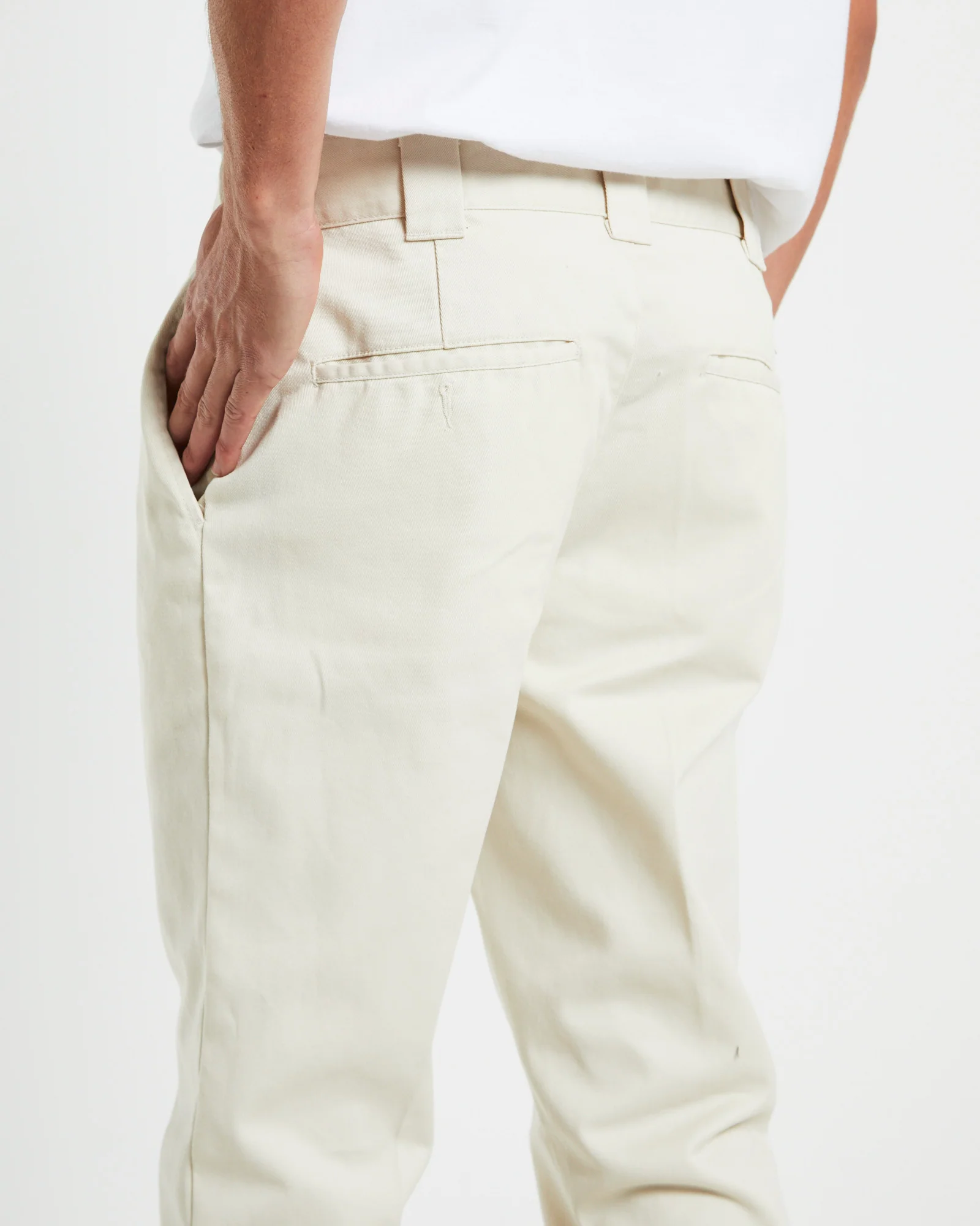 872 Slim Tapered Pants in Bone - Image 7