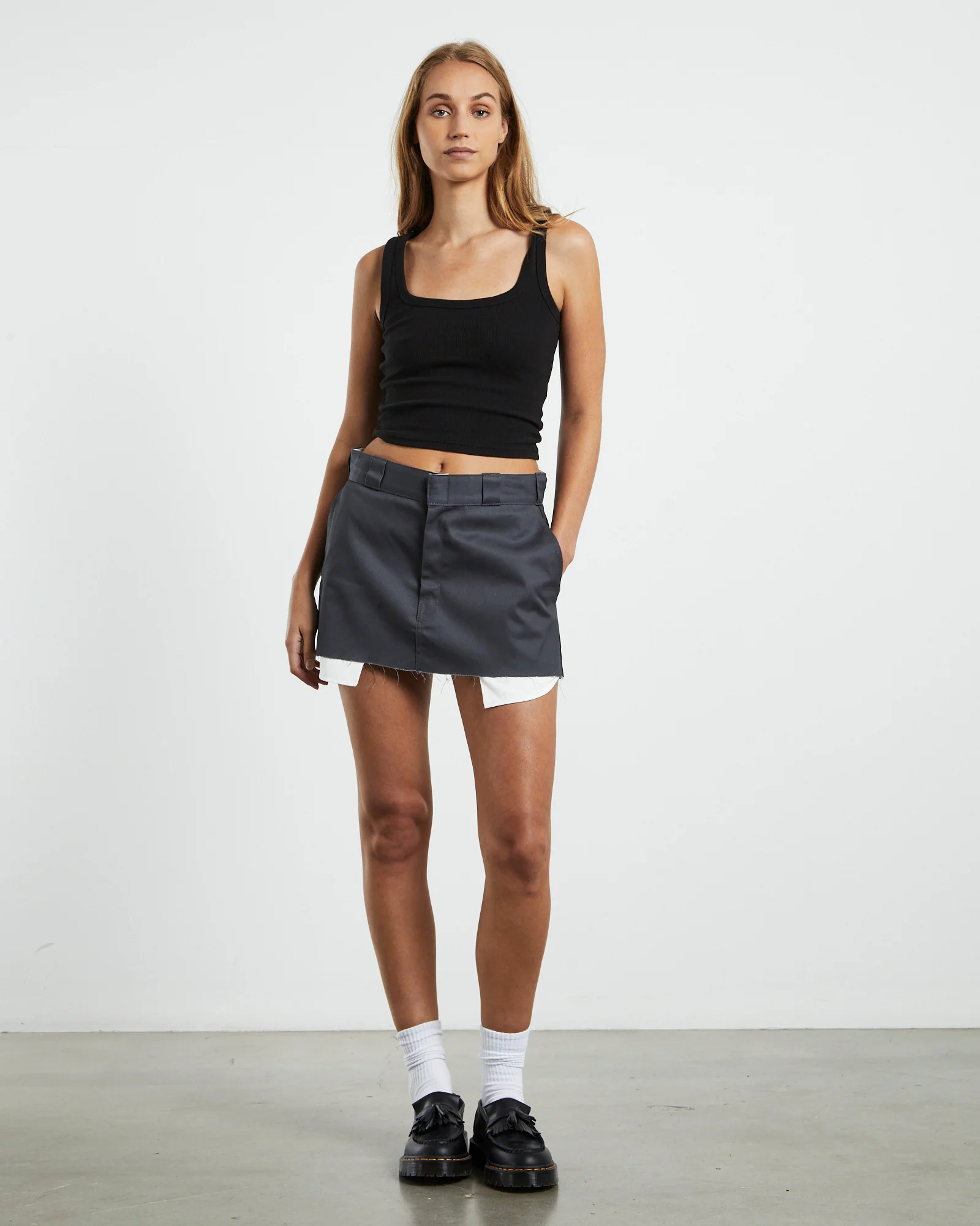 874 Mini Skirt Charcoal Grey - Image 4