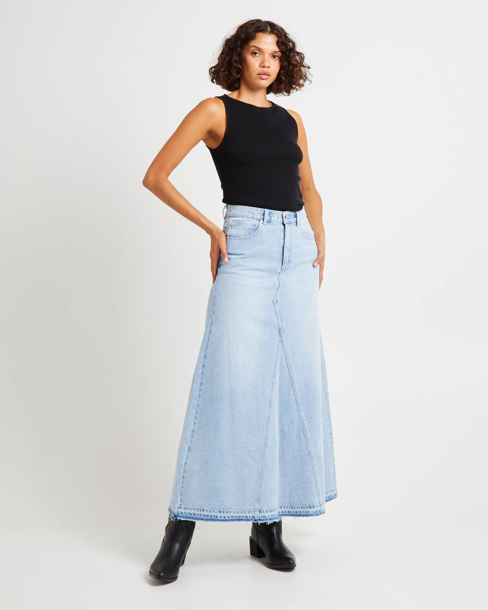 95 Denim Maxi Skirt Gina - Image 3