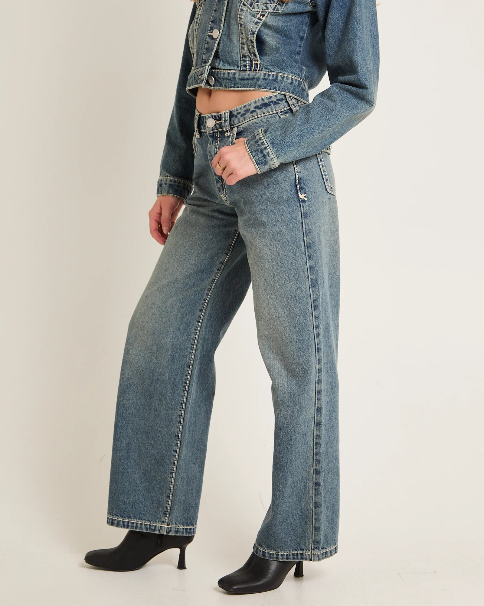 95 Mid Baggy Denim Jeans Amber - Image 4