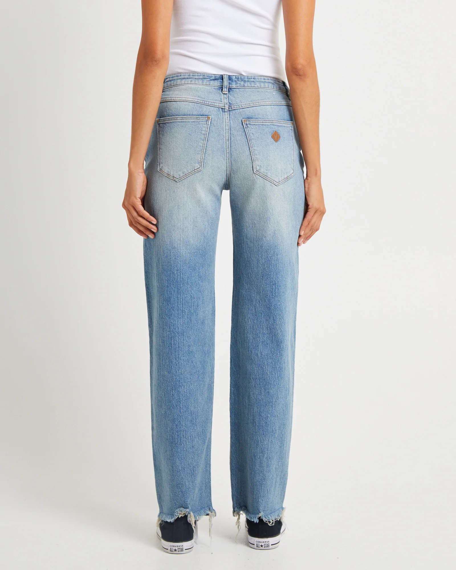 95 Mid Baggy Lula Recycled Denim Jeans - Image 2