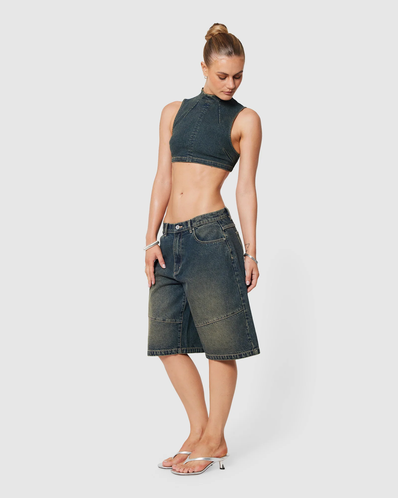 95 Super Baggy Denim Jorts Quinn - Image 3