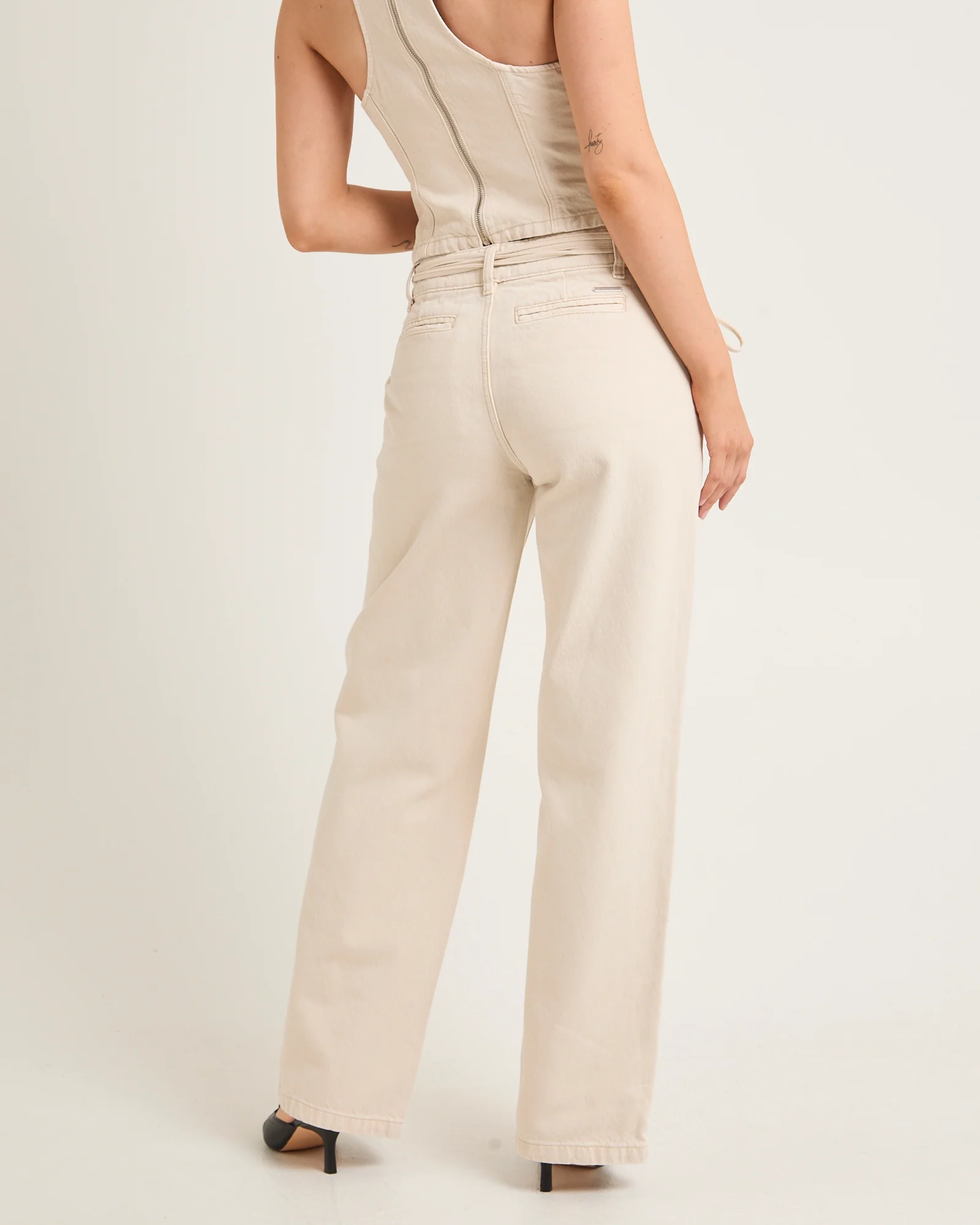 99 Low Baggy Tied-Up Denim Jeans - Image 2