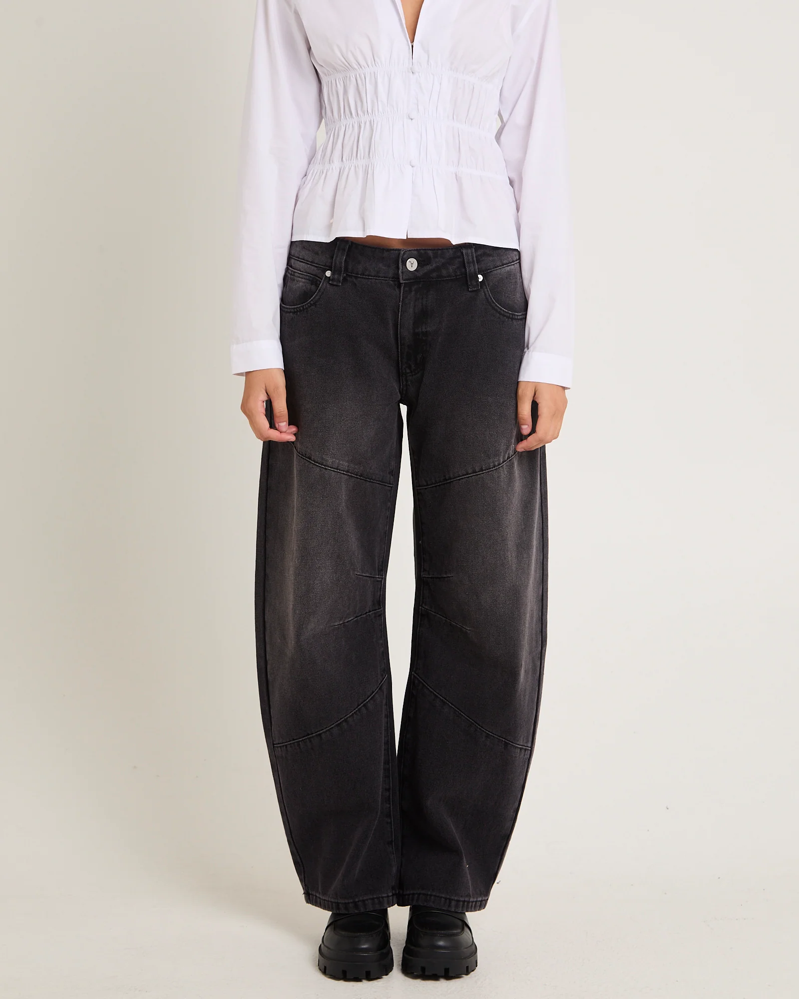 99 Low Barrel Denim Jeans Sophie Worn - Image 4