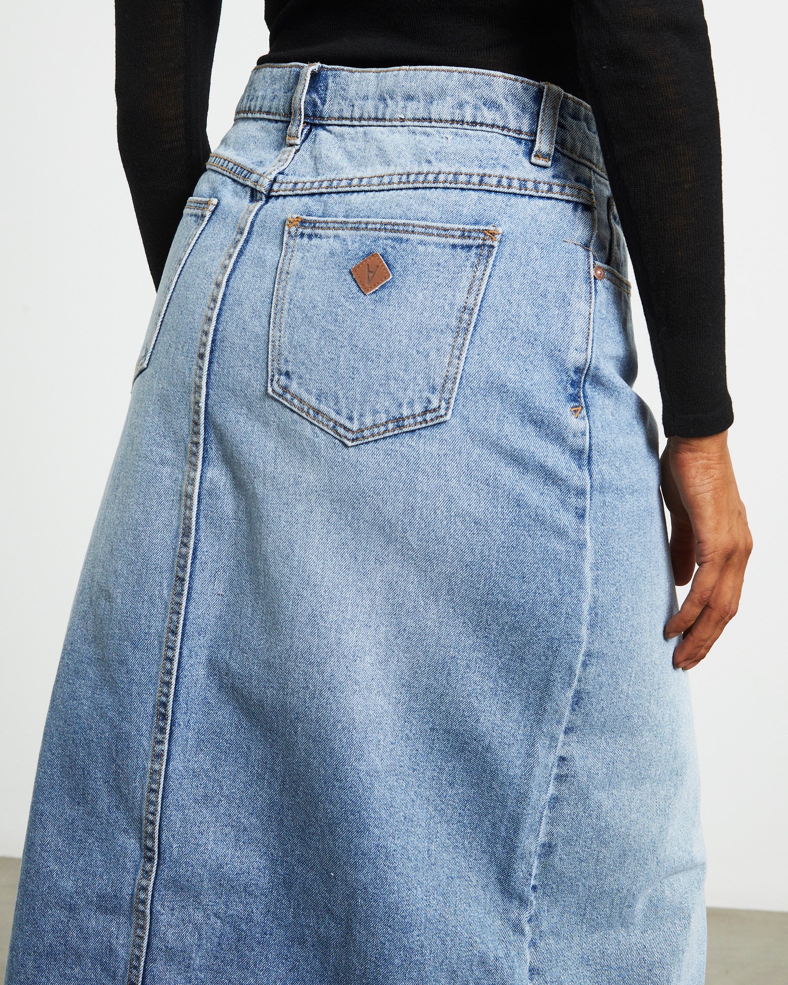 99 Low Denim Maxi Skirt Sylvie - Image 7