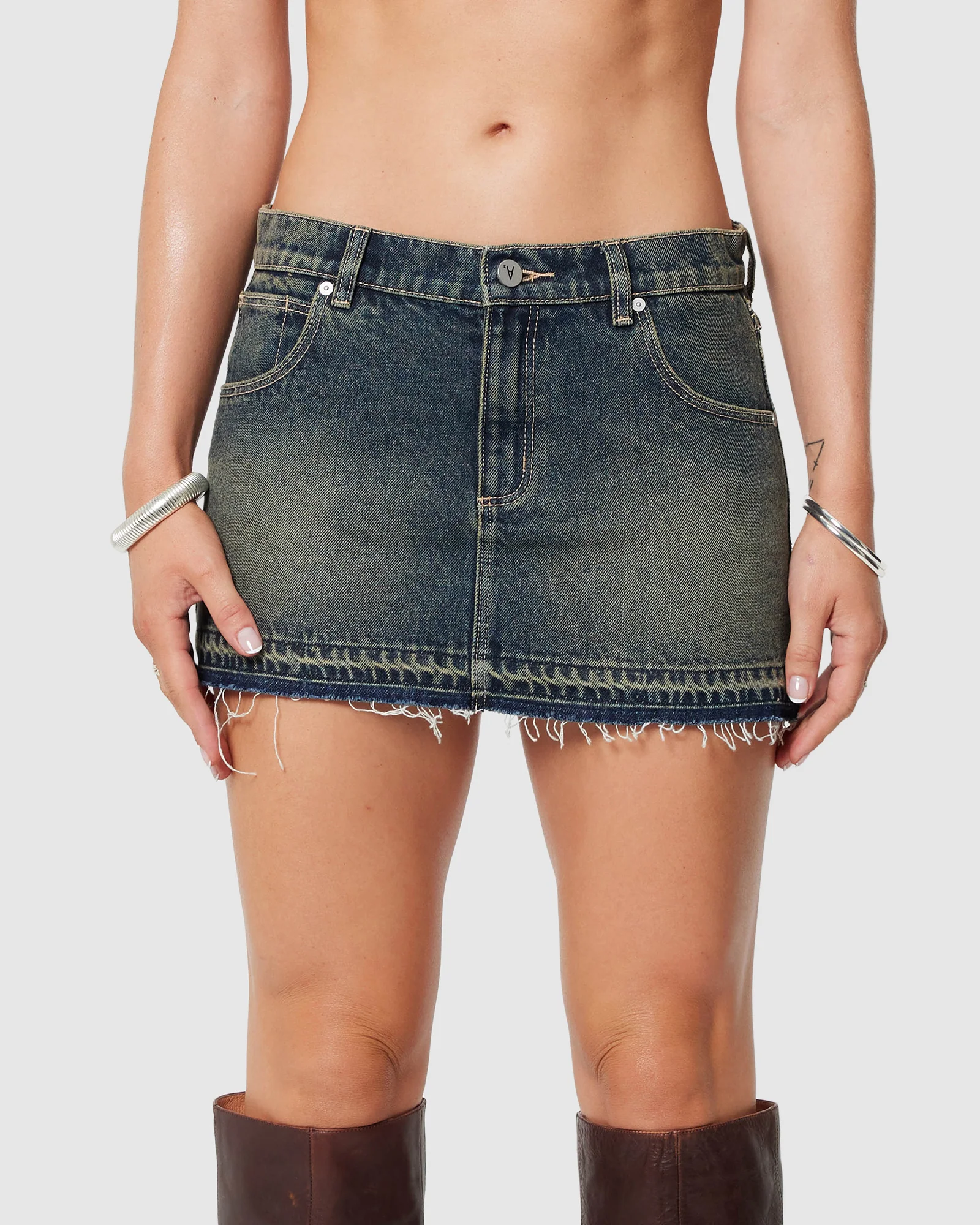 99 Low Denim Skirt Quinn - Image 3