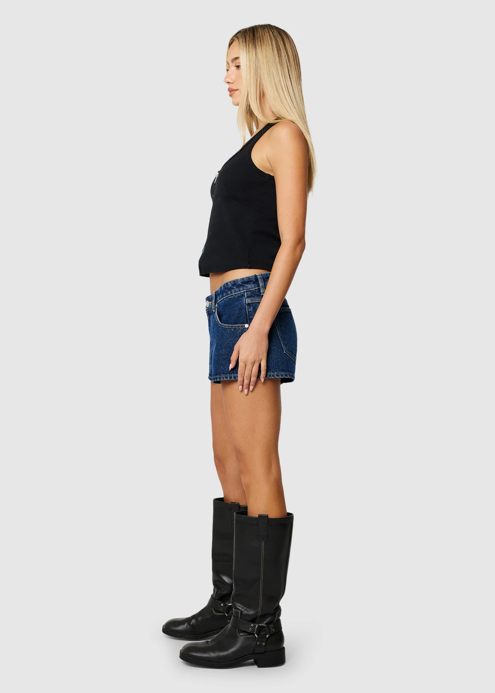 99 Low Denim Shorts Tara - Image 4