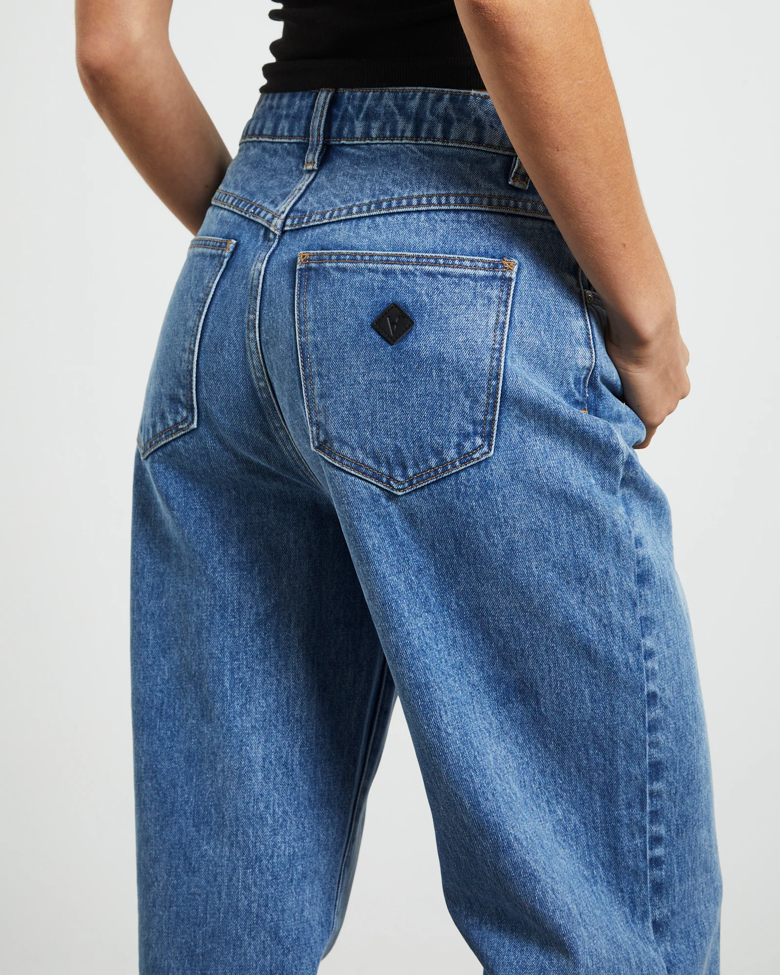 A Carrie Petite Jeans Georgia Blue - Image 5