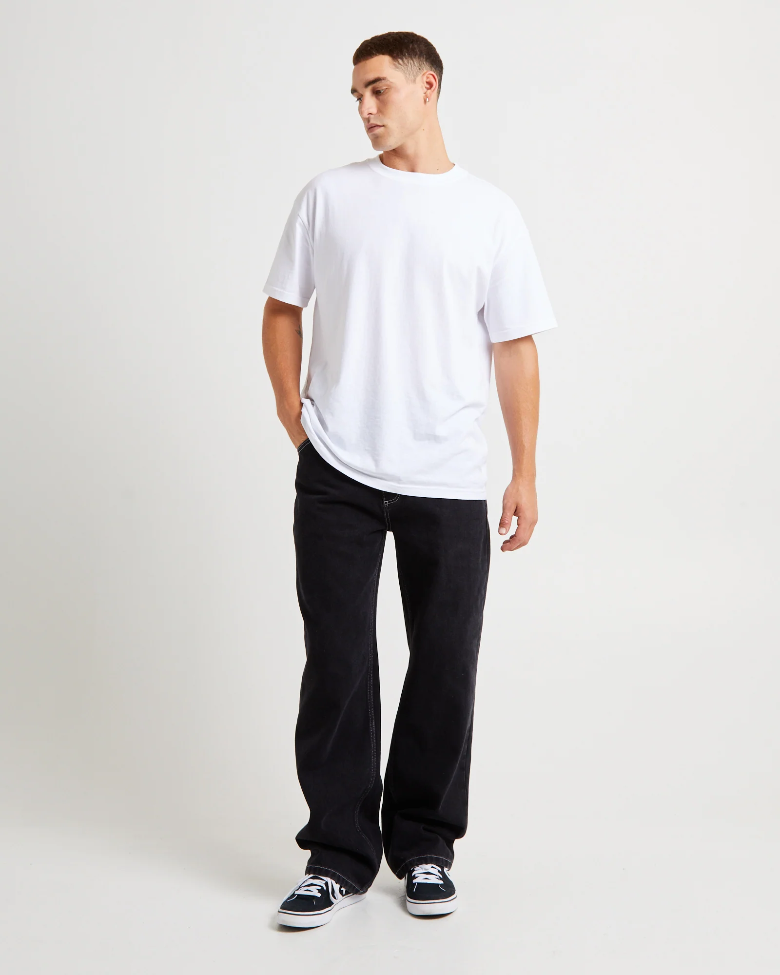 A5 Baggy Denim Jeans - Image 3