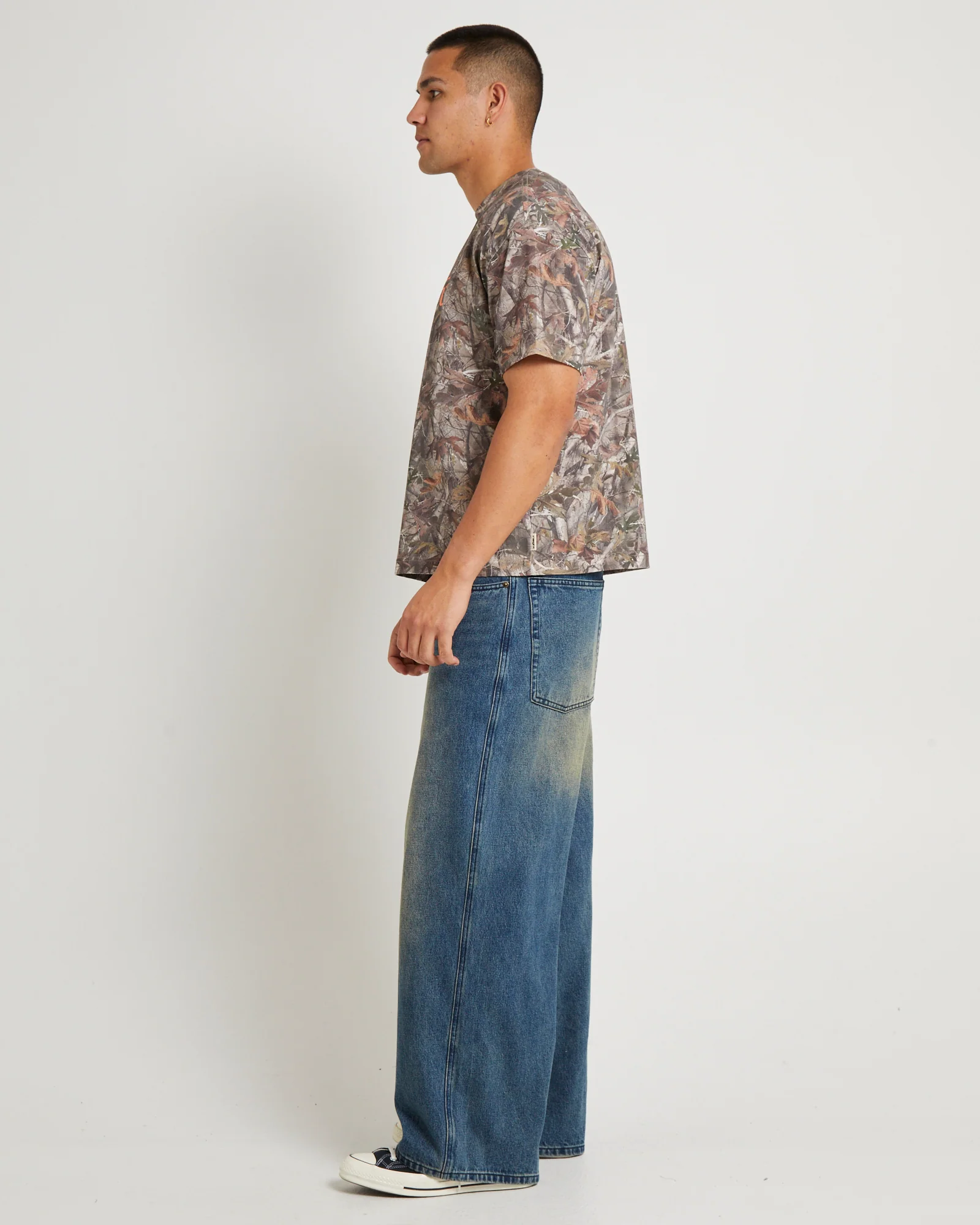 Admission Cropped Camo T-Shirt - Image 4