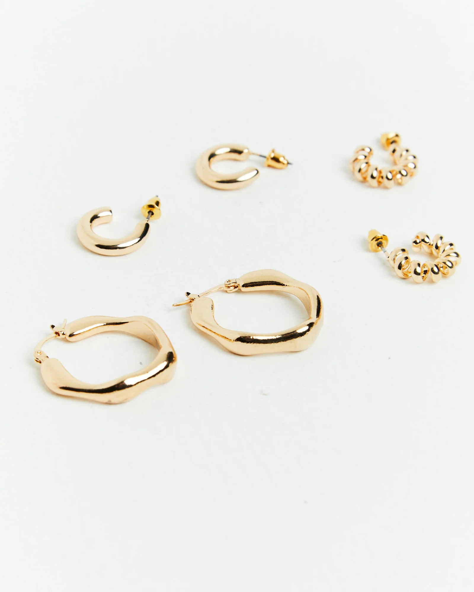 Aire Assorted Hoop Earrings Pack Gold - Image 3
