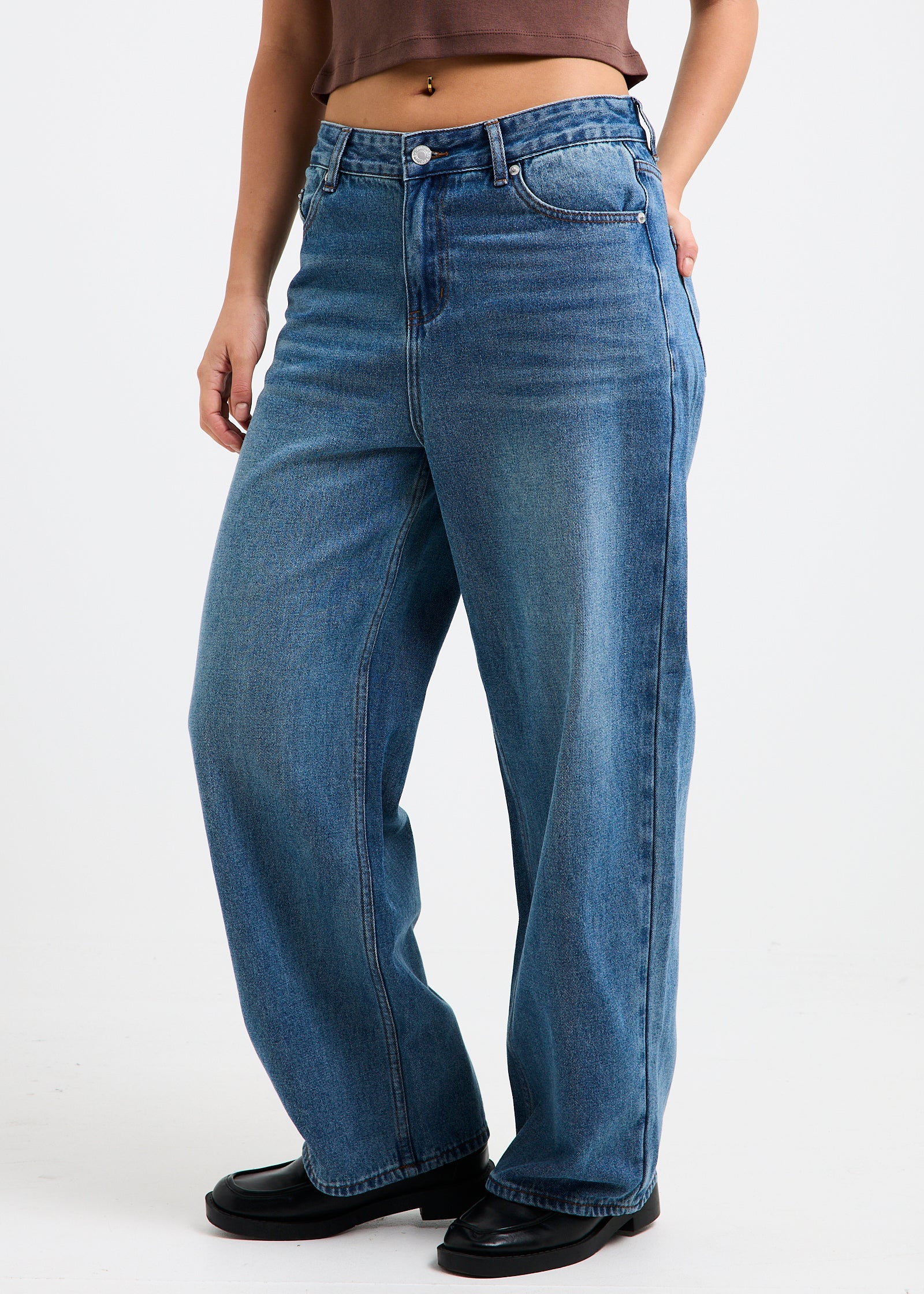 Alexa Mid Rise Denim Jeans Petite Relaxed - Image 3