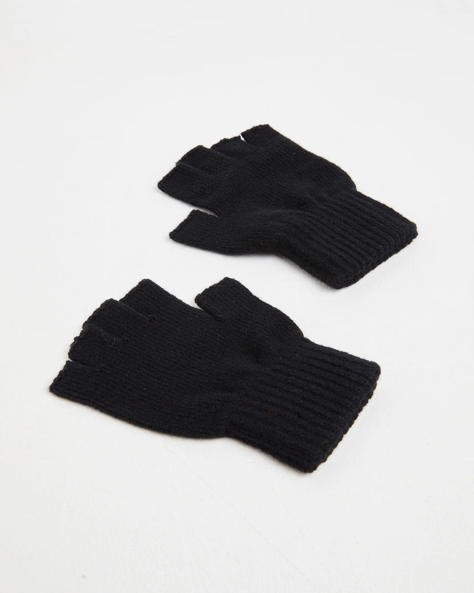 Alpha Fingerless Gloves Black - Image 2