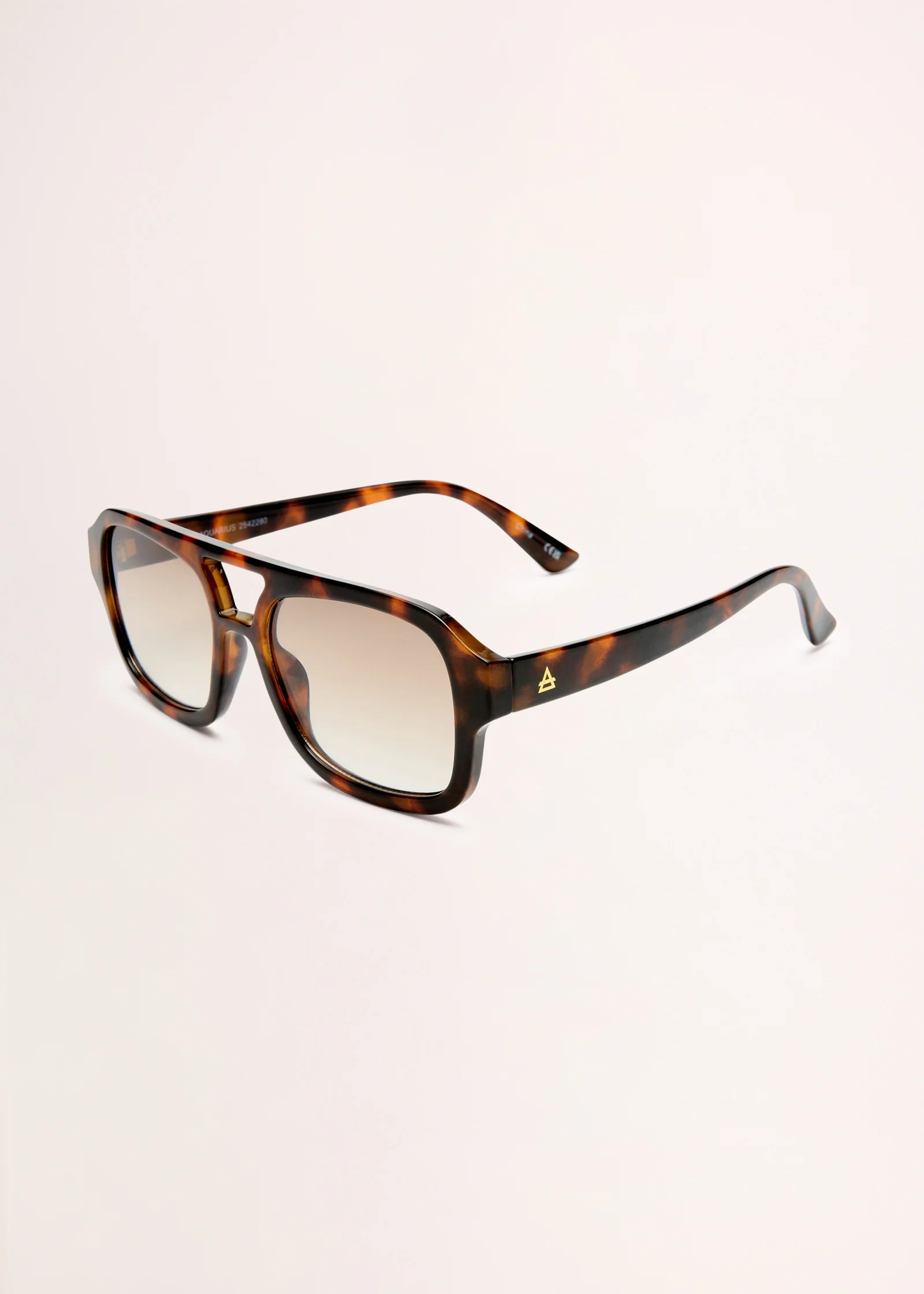 Aquarius Sunglasses - Image 4