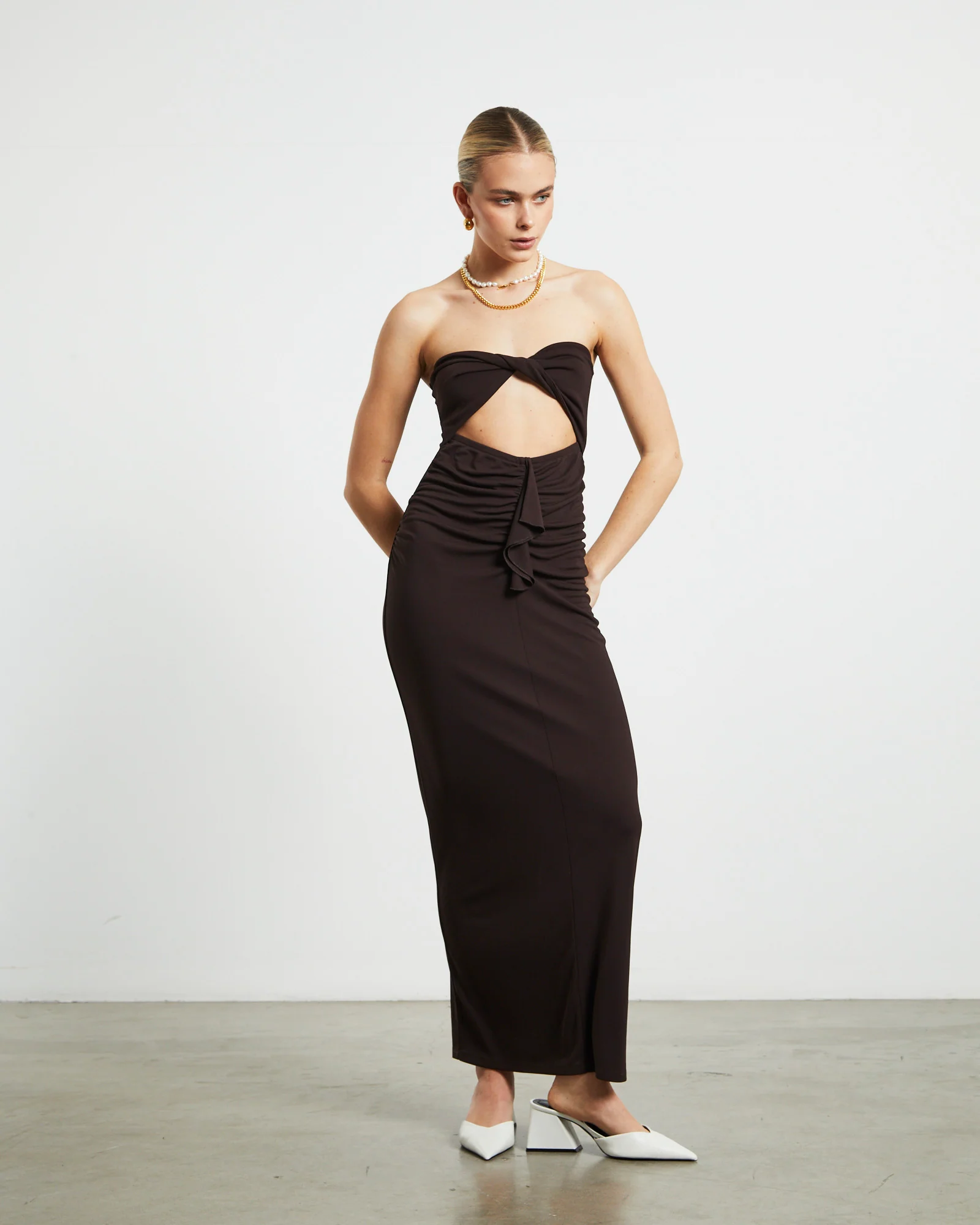 Aria Cut Out Tube Dress in Dark Chocolate - Image 4