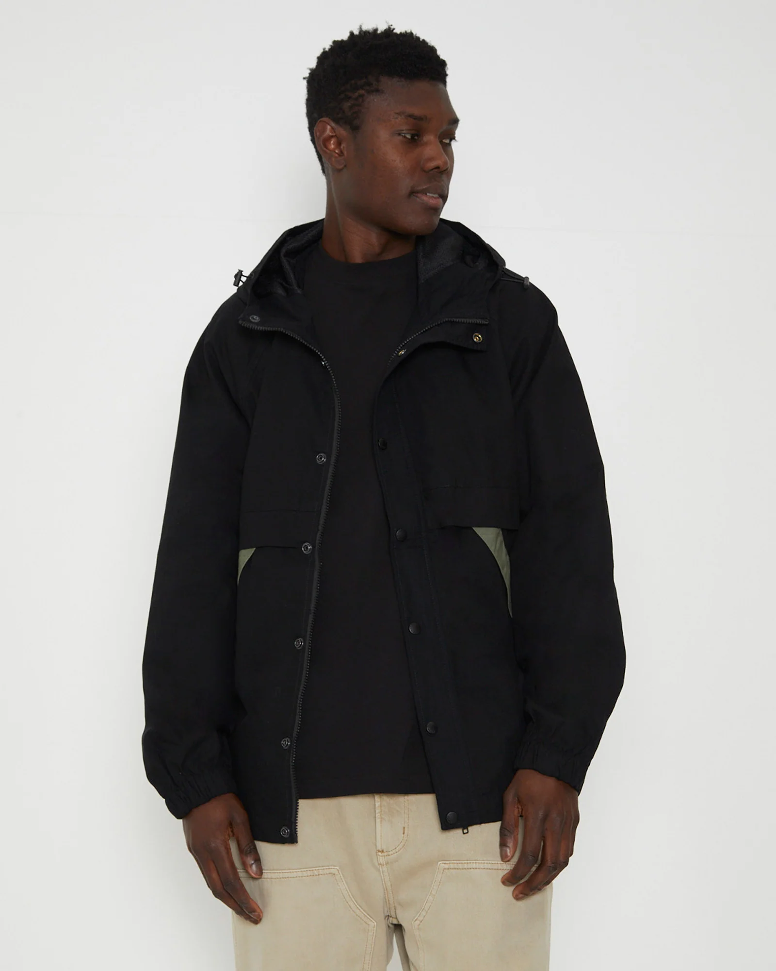 Ascend Jacket in Black - Image 3