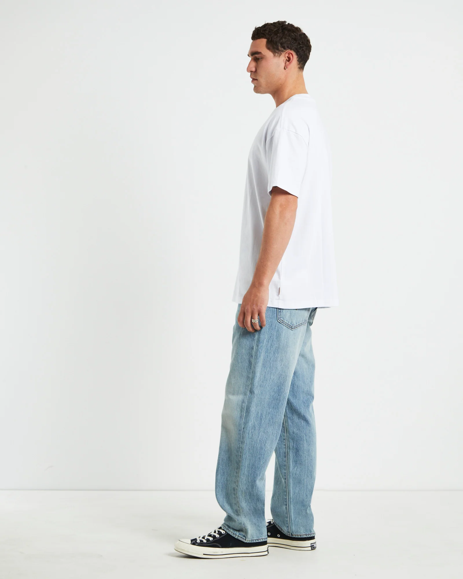 Atom Short Sleeve T-Shirt in White - Image 4