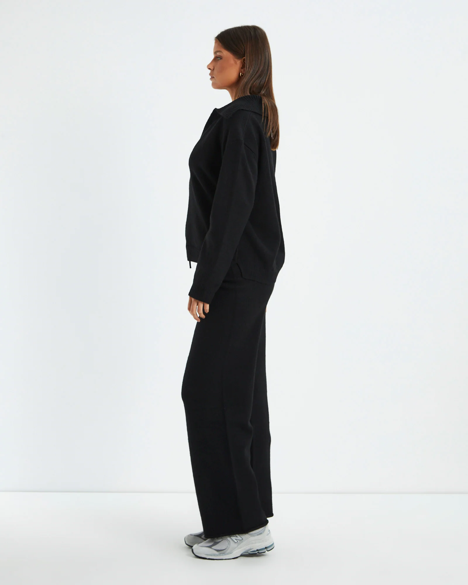 Avari Knit Lounge Polo Black - Image 4