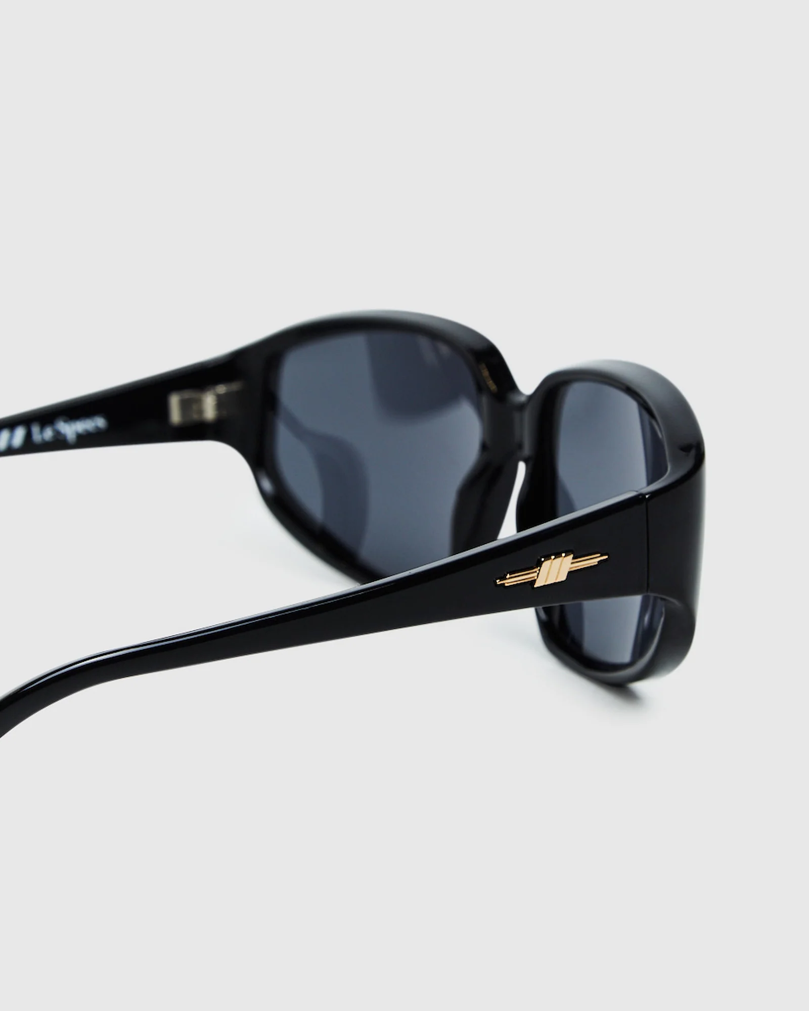 Avenger Sunglasses Smoke Mono Black - Image 6