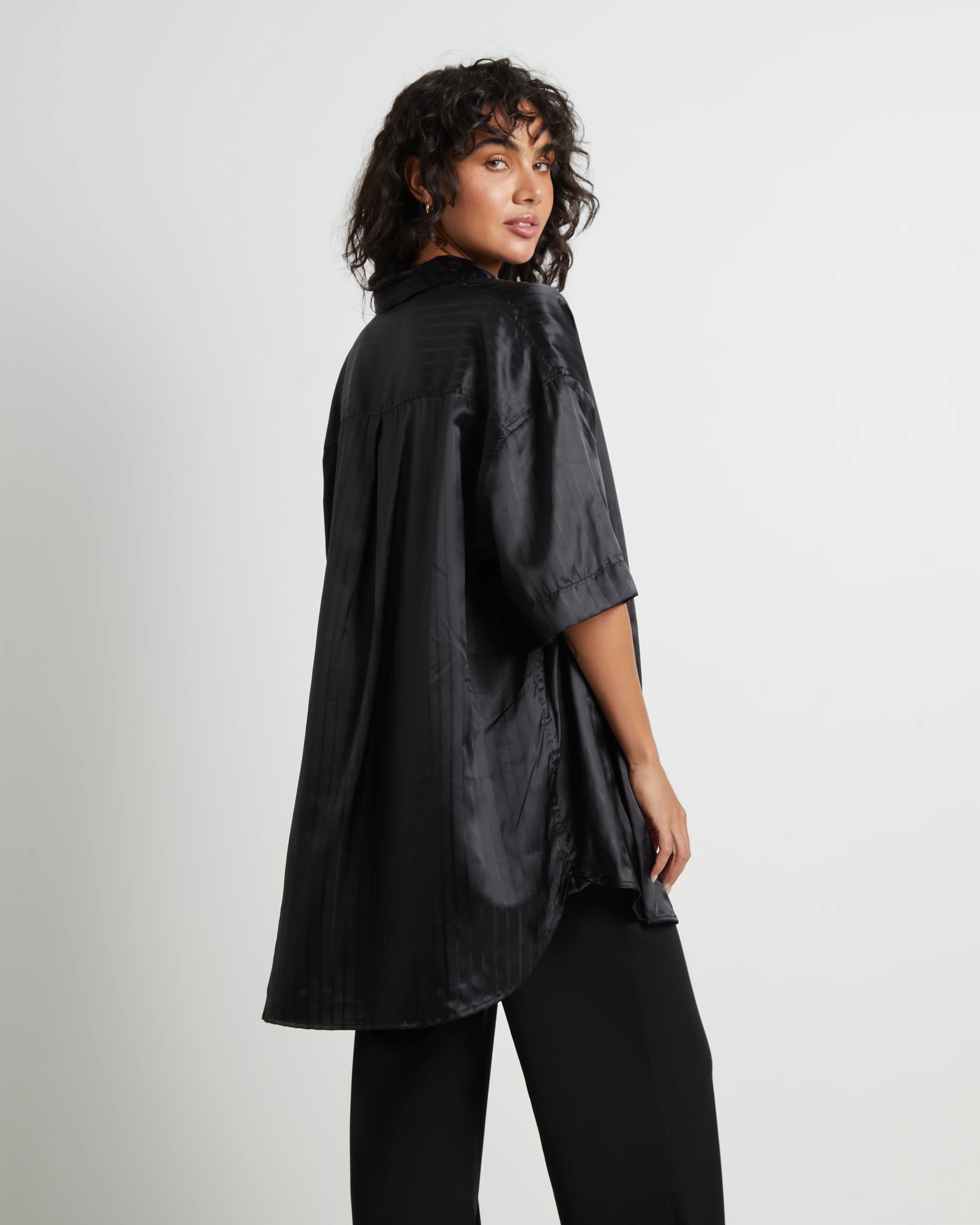 Barrett Short Sleeve Shirt in Black Stripe - Image 2