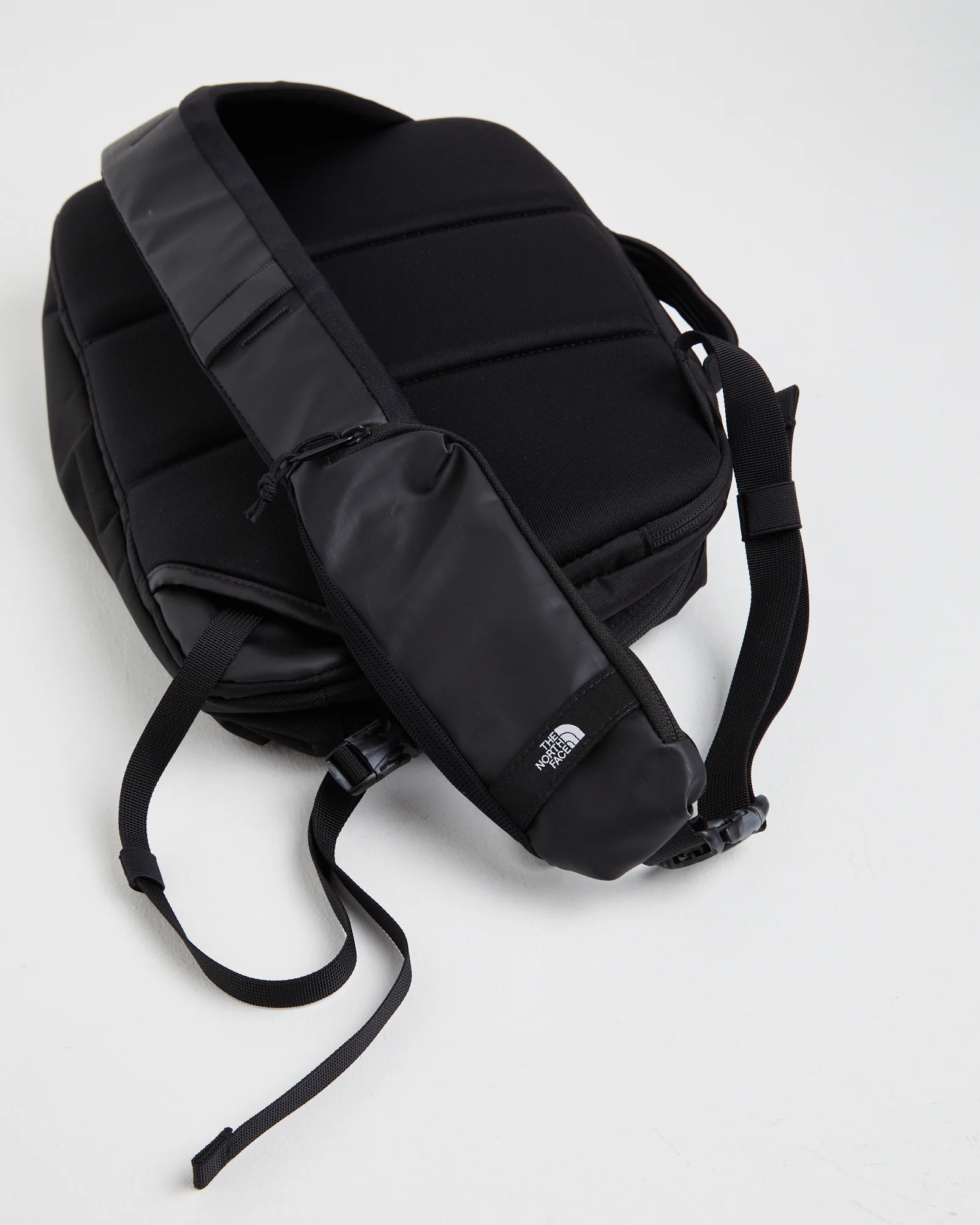 Base Camp Voyager Sling Bag Black - Image 4