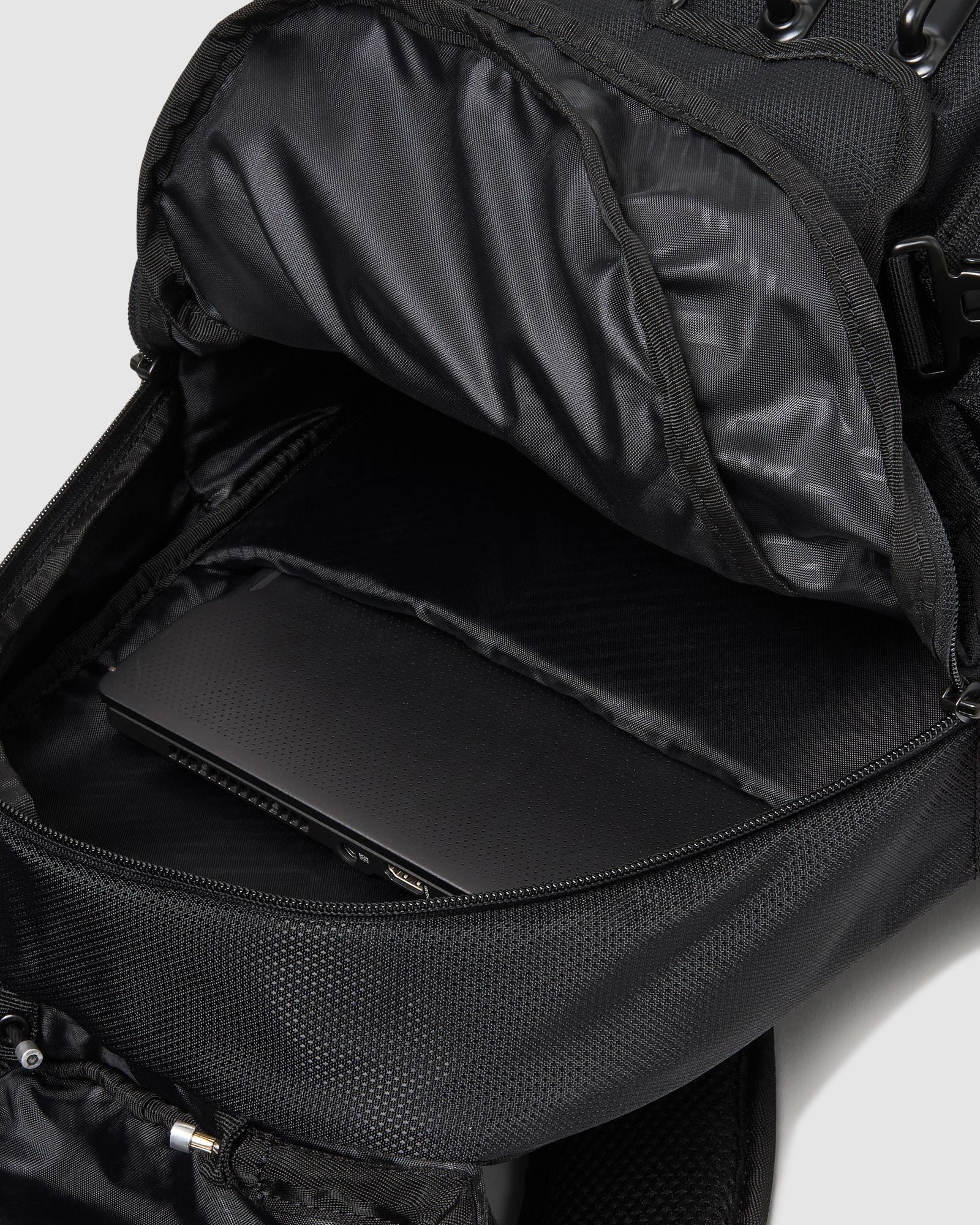 Bathroom Sink RC Backpack - Image 5