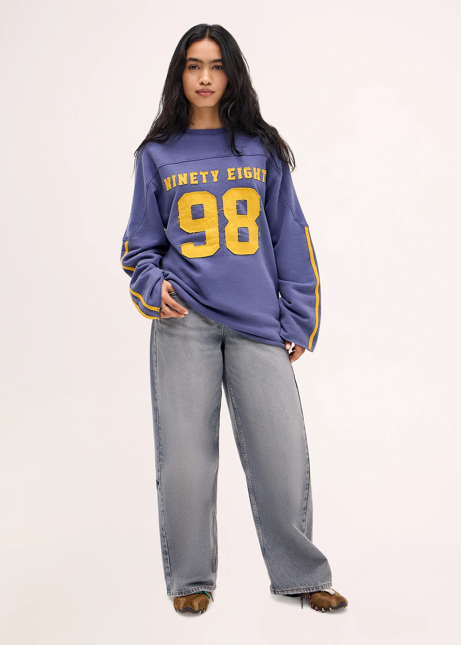 BDG APPLIQUE NUMBER SWEAT - Image 4
