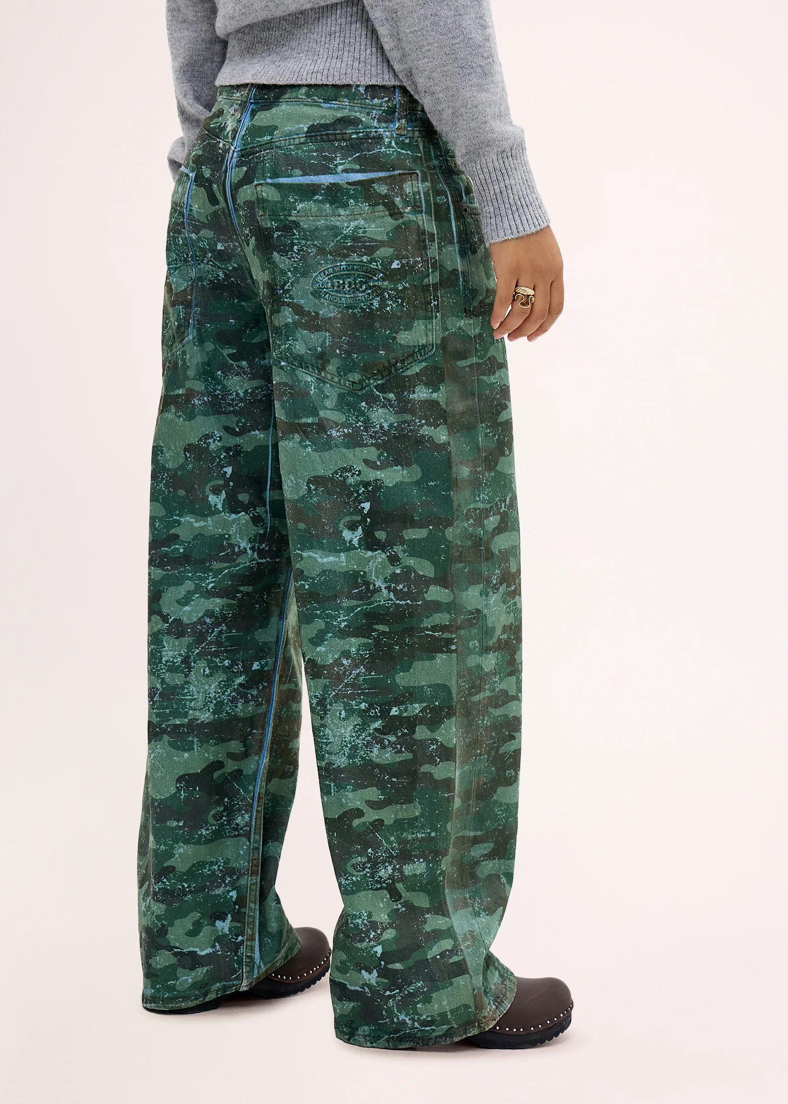 BDG Jaya Camo Jeans - Image 3