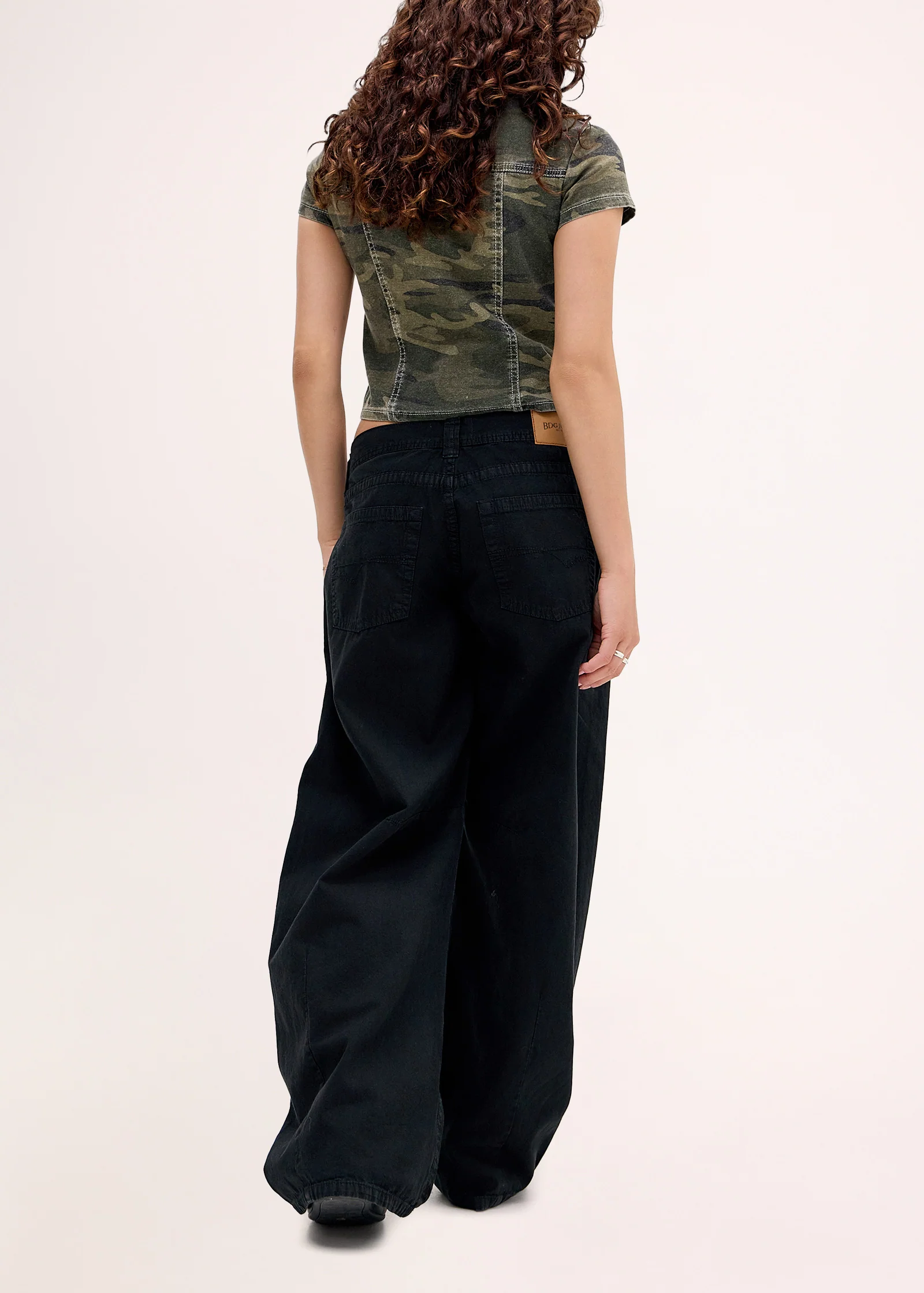 BDG Kayla Cocoon Jeans - Image 3