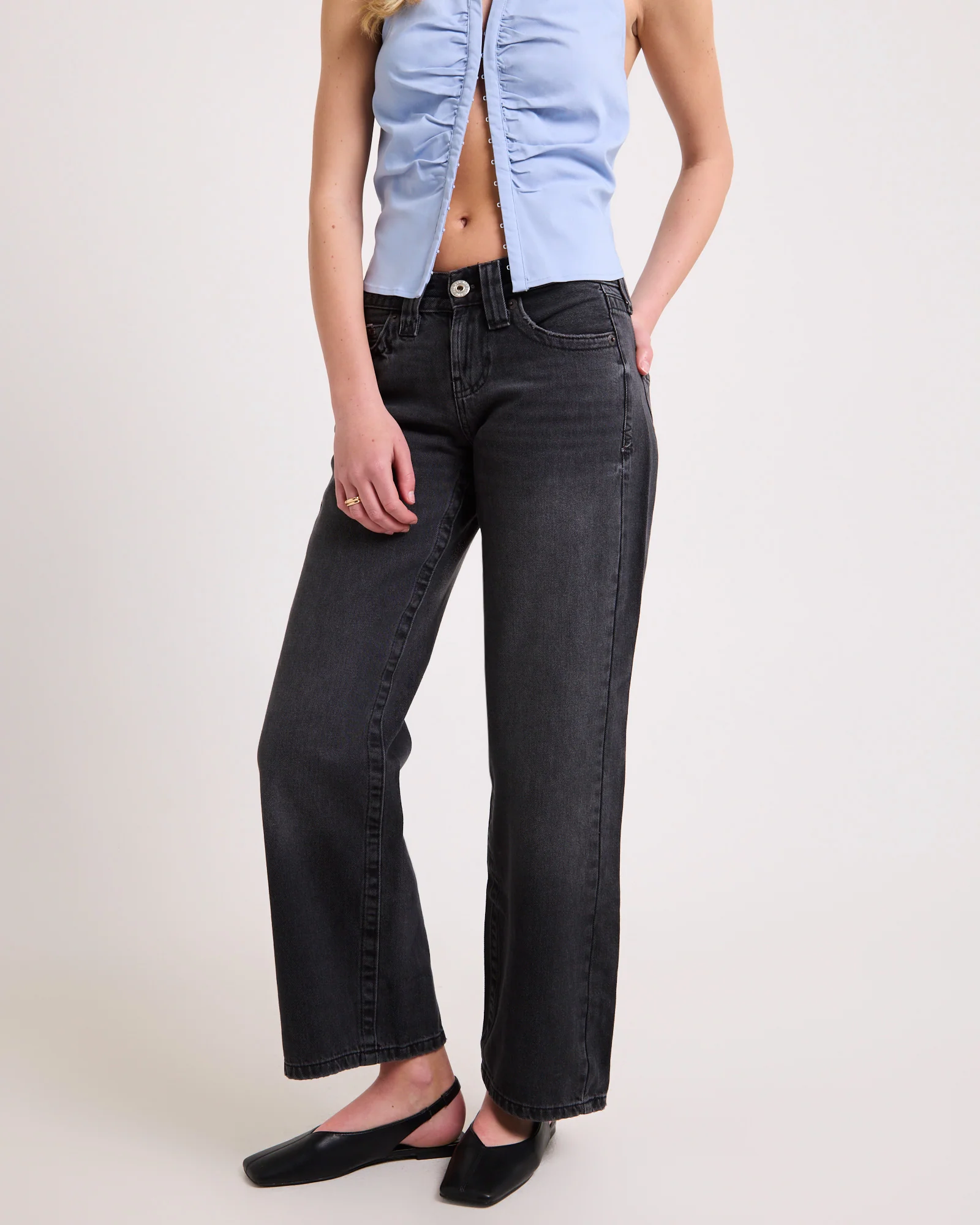 BDG Kayla Low-Rise Denim Jeans - Image 4