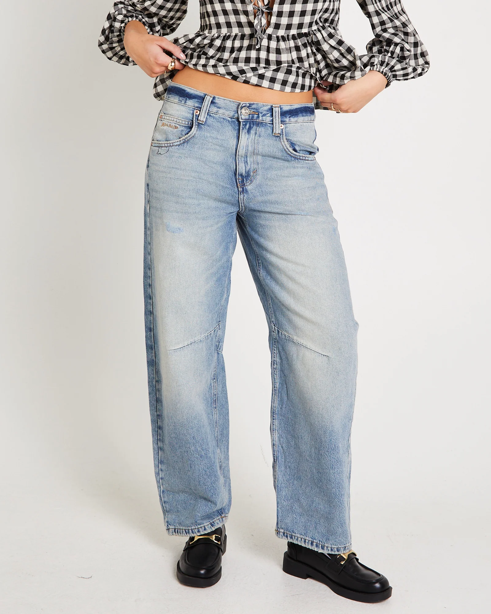 BDG Logan Buckle Baggy Barrel Denim Jeans - Image 2