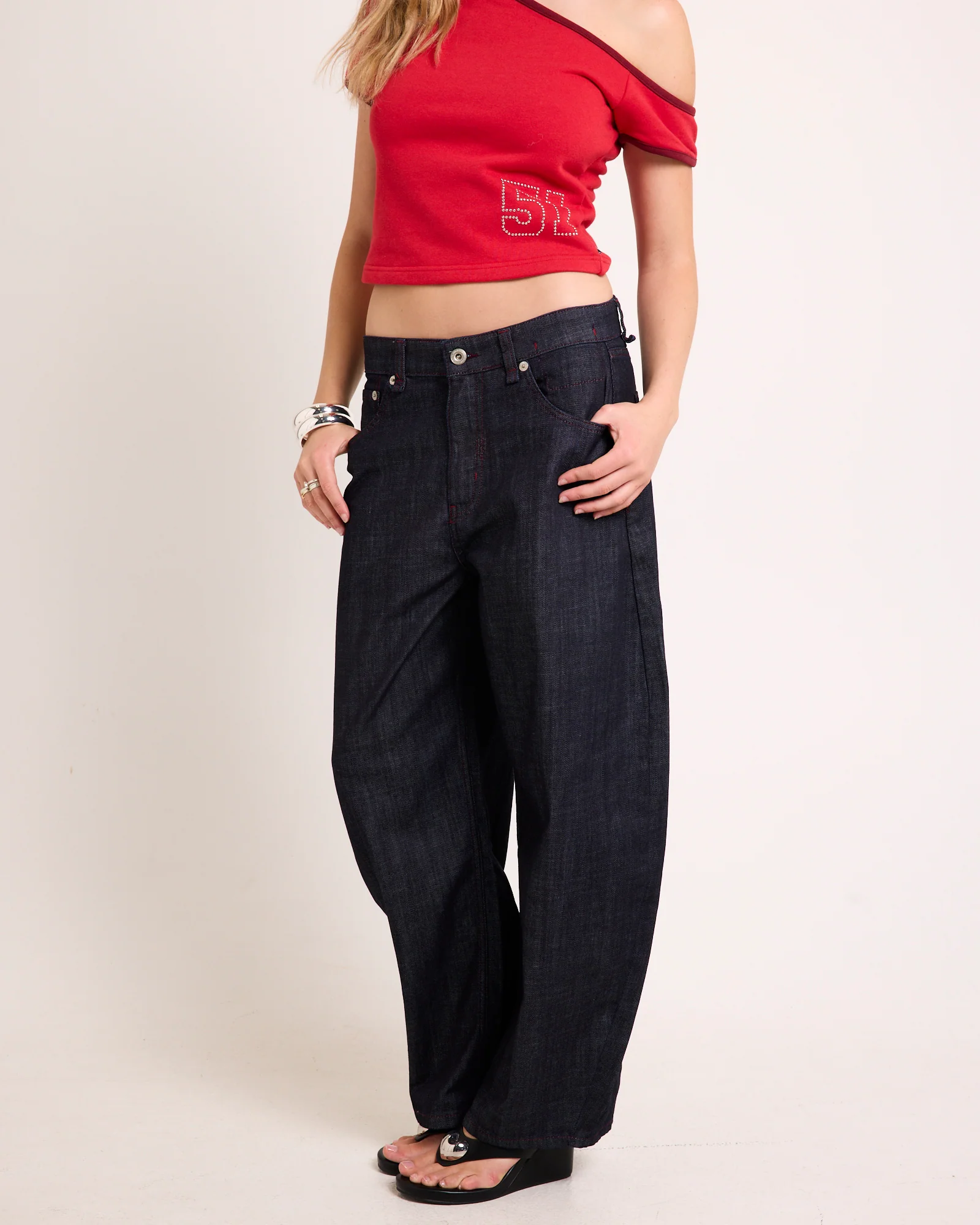 BDG Riya Cocoon Denim Jeans - Image 4