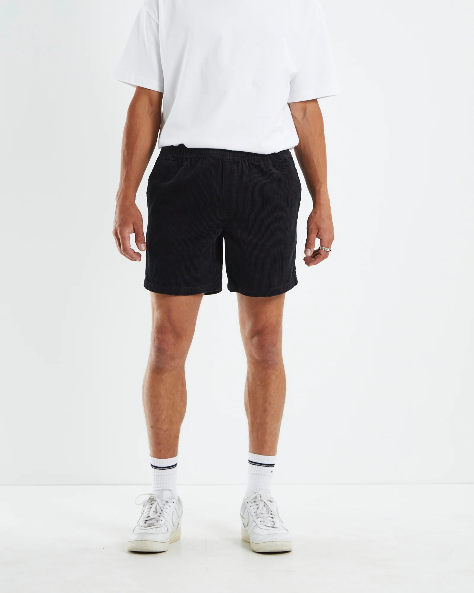 Bedford Cord Shorts Black - Image 5
