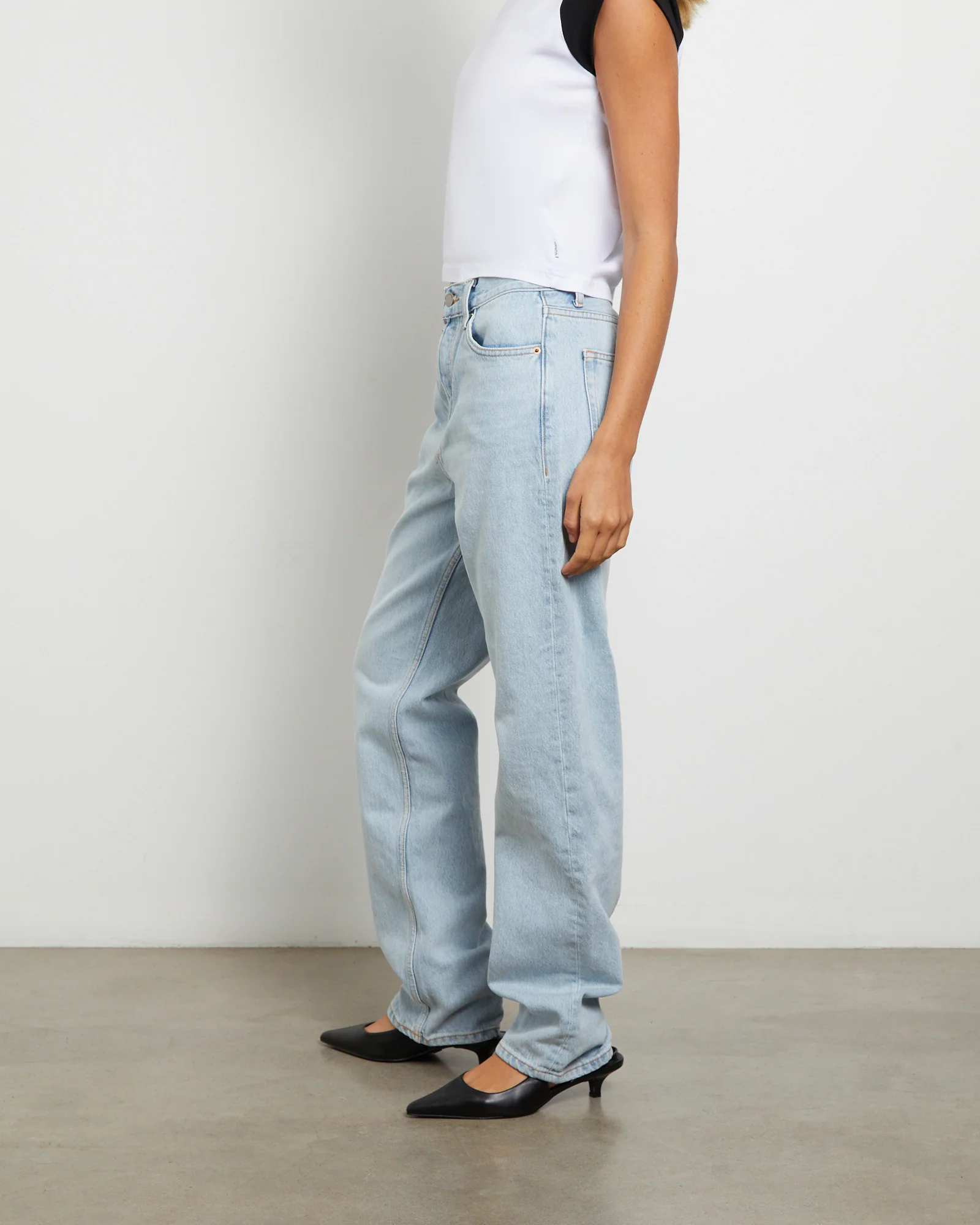 Beth Denim Jeans Stream Light Used - Image 4