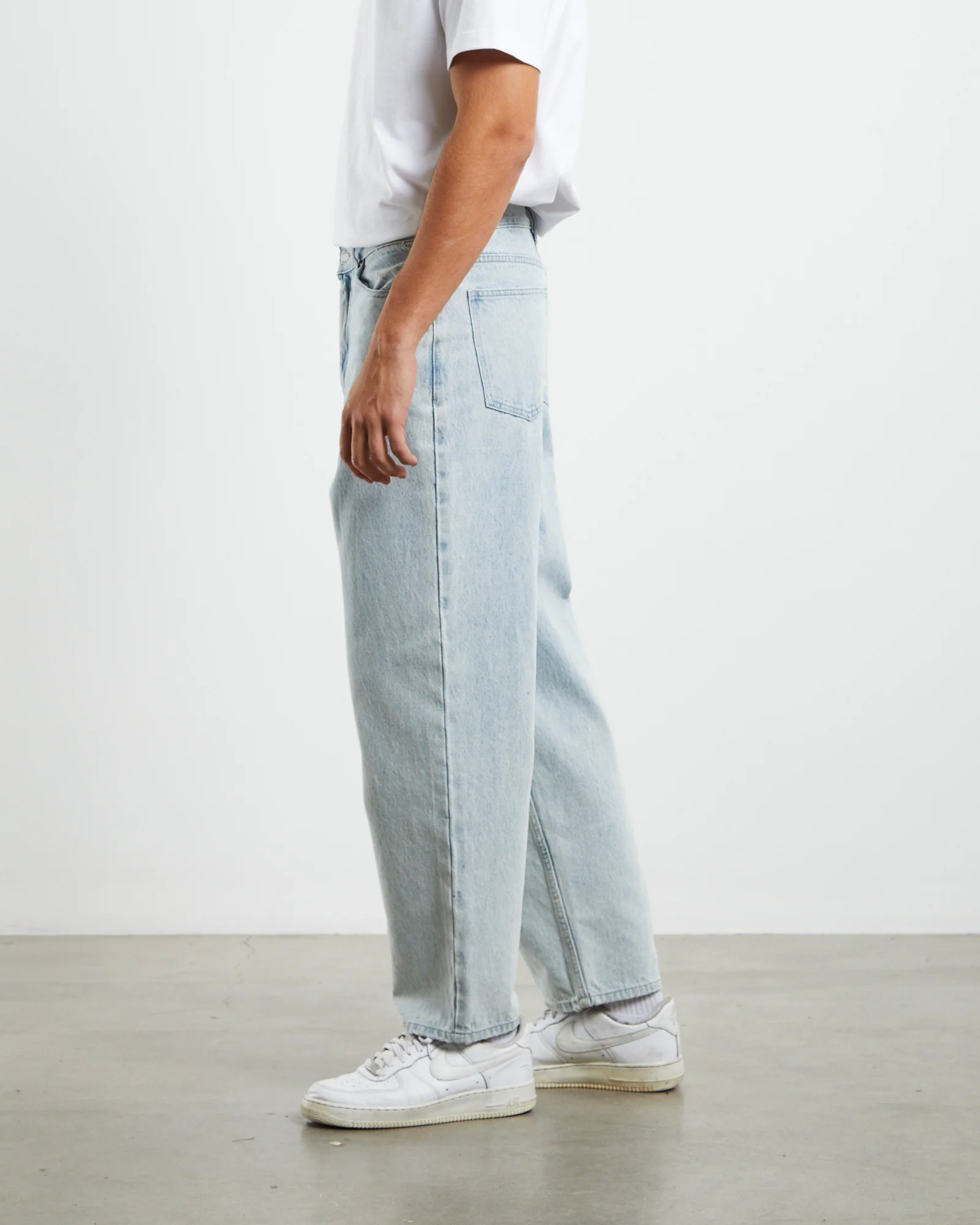 Big Ol Denim Jeans - Image 4