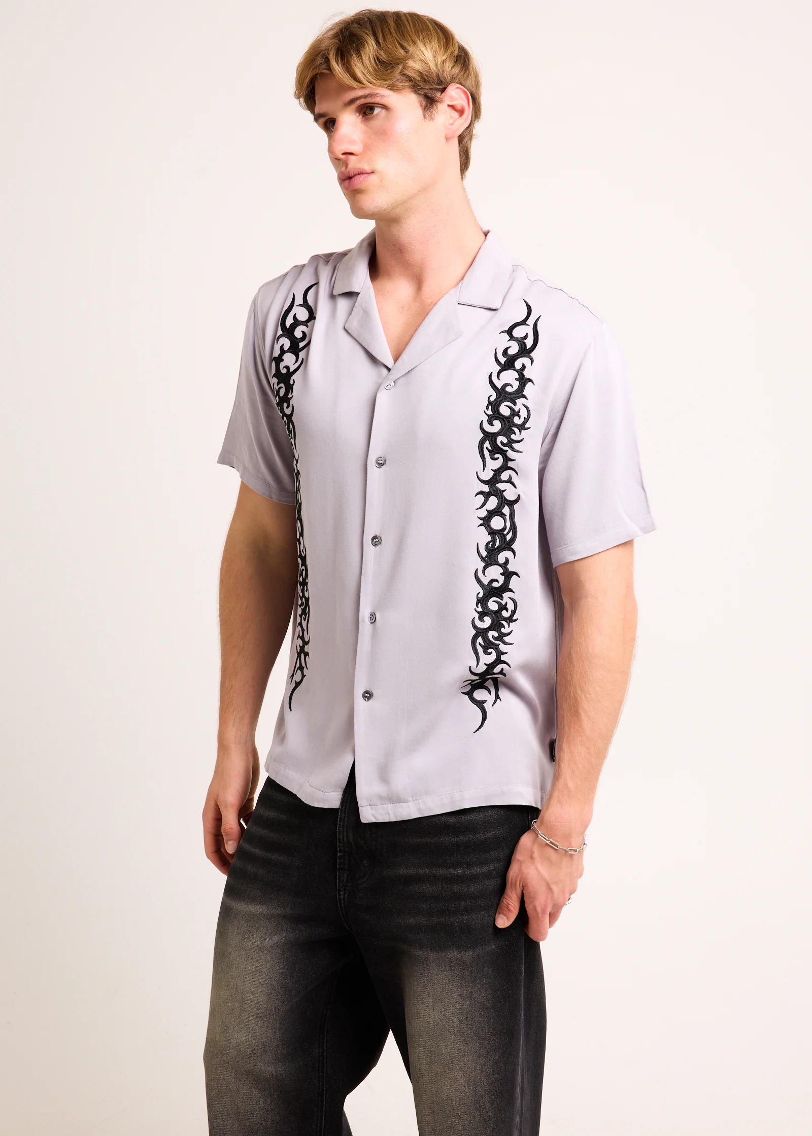 Blade Short Sleeve Shirt - Image 4