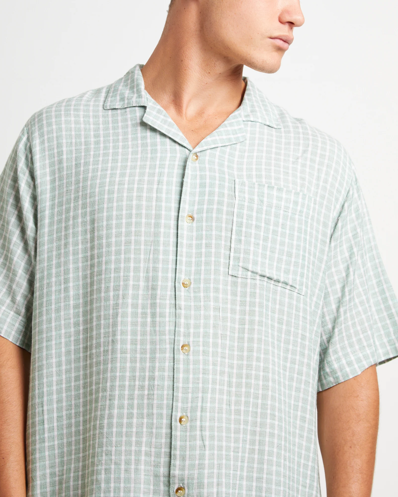 Bowler Short Sleeve Shirt in Moss Check - Image 5