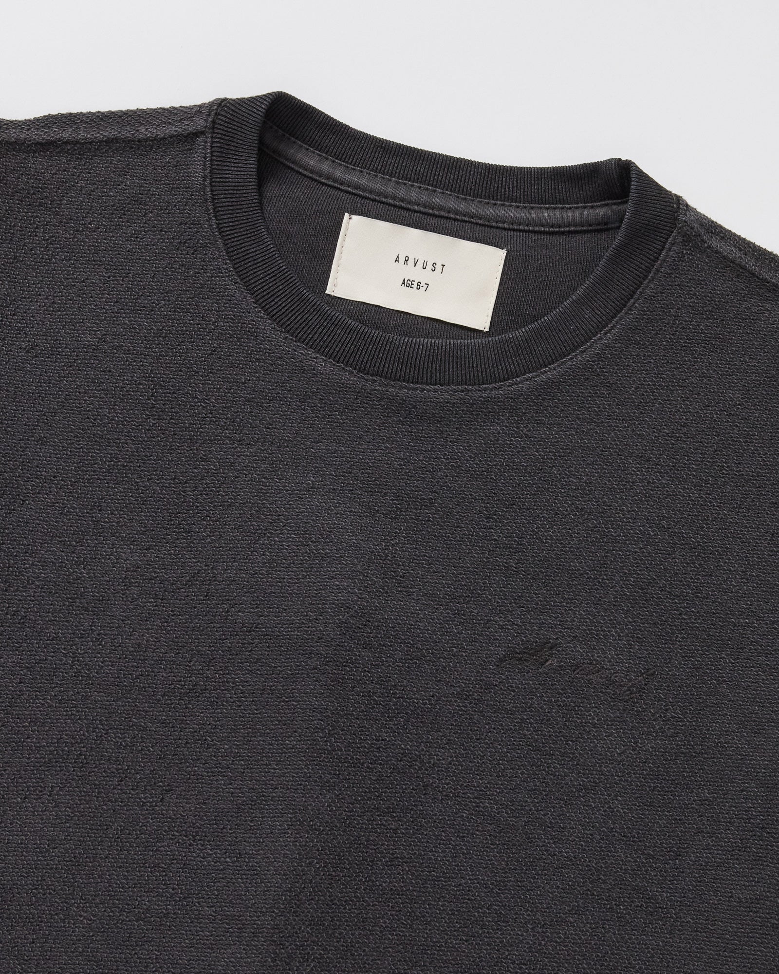 Boys Ramona Linen Short Sleeve T-Shirt in Black - Image 3