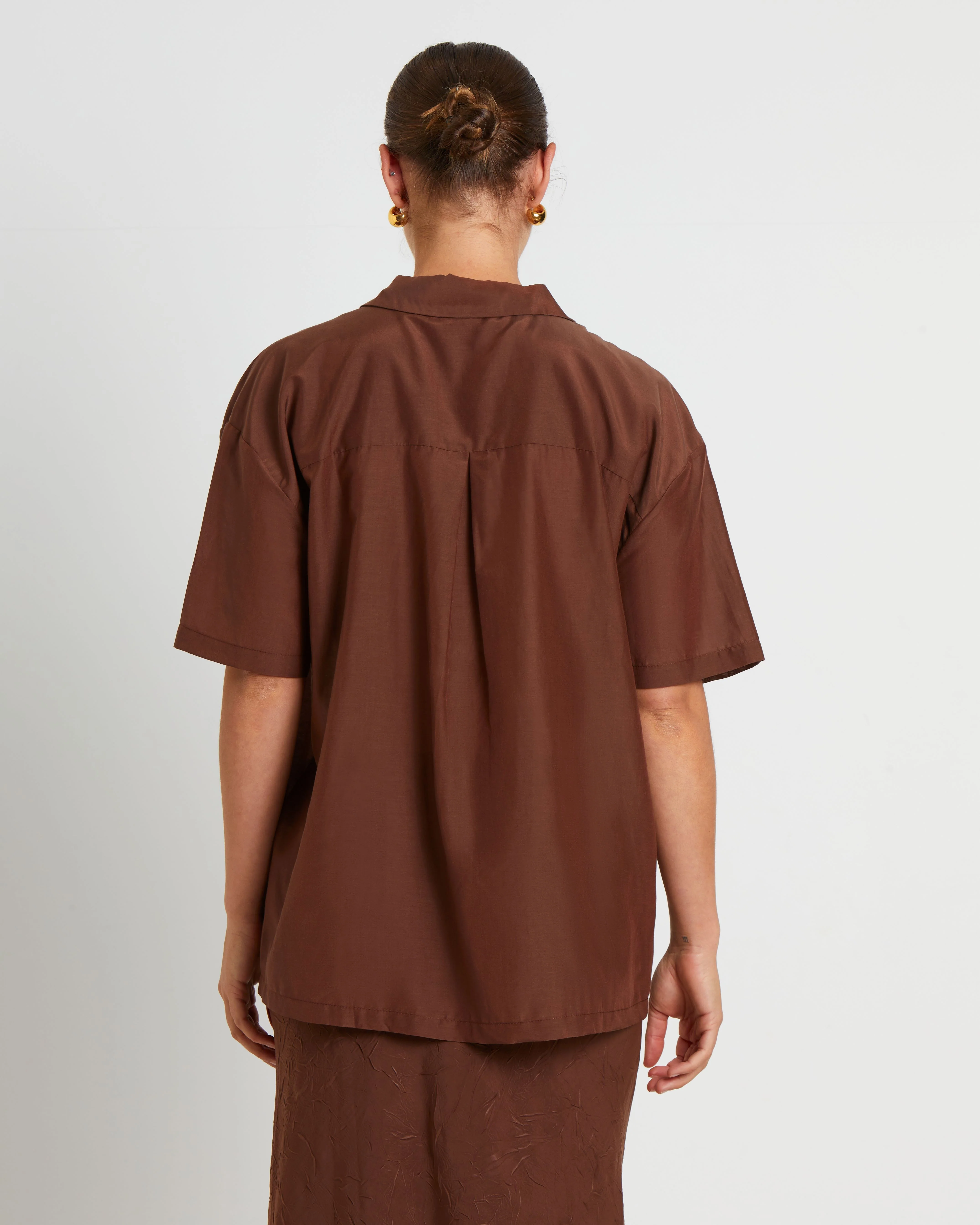 Brooke Sheer Sheen Short Sleeve Shirt in Chocolate Brown - Image 2